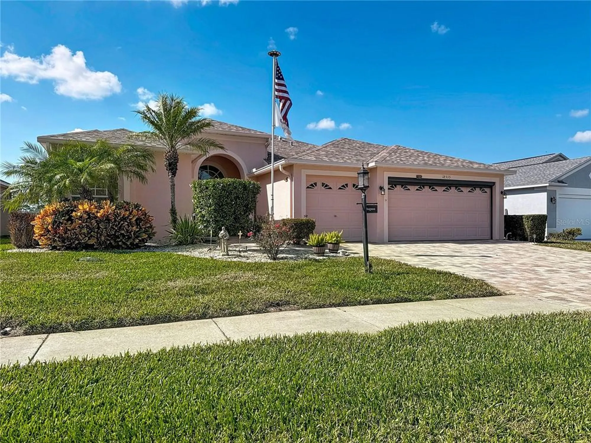 Property Slideshow image 4 of 93 | 18535 gentle breeze ct, Hudson, FL, 34667