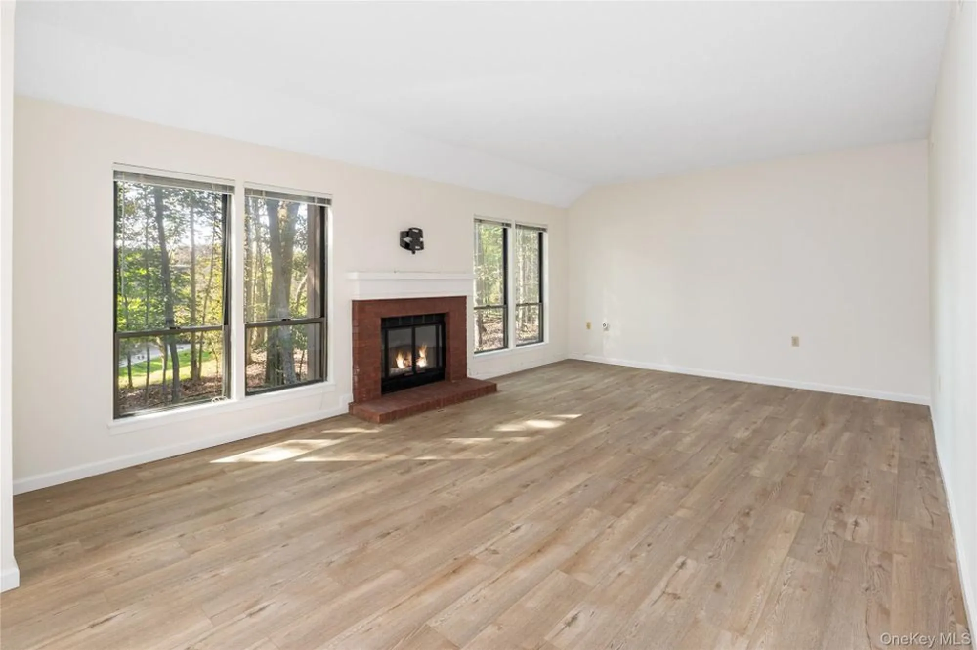 Property Slideshow image 6 of 28 | 438 heritage hls b, Somers, NY, 10589