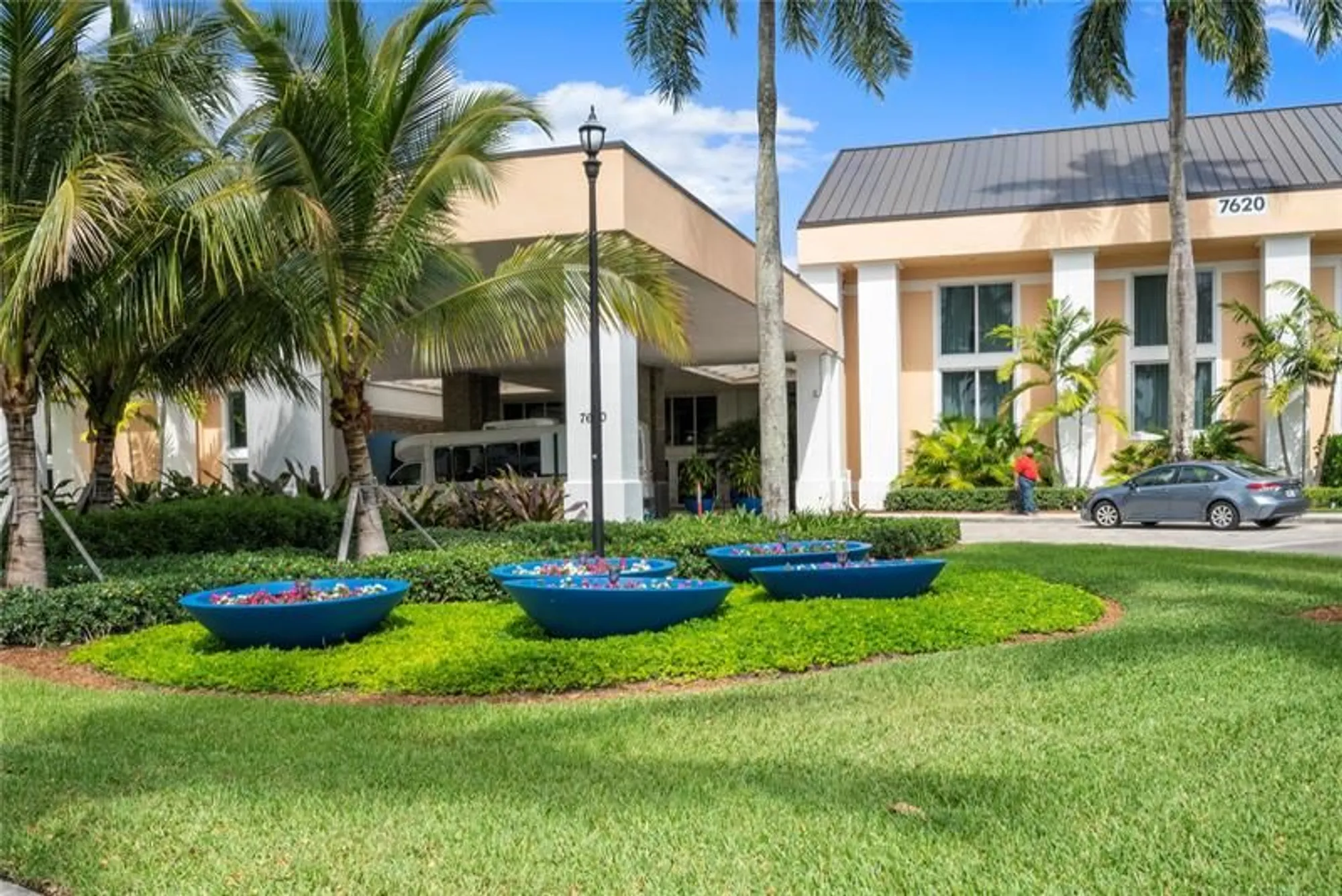Property Slideshow image 66 of 73 | 7763 southampton ter 102, Tamarac, FL, 33321