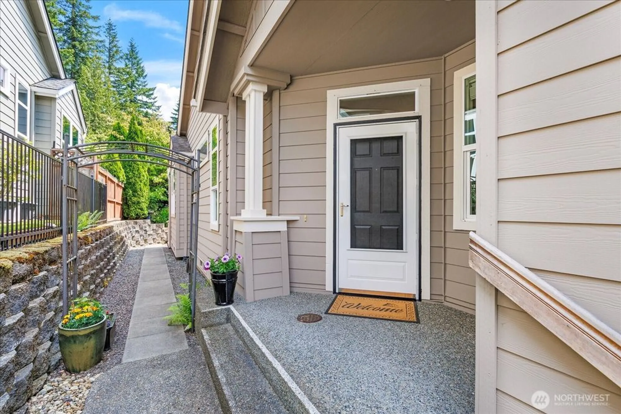 Property Slideshow image 1 of 32 | 13720 231st ln, Redmond, WA, 98053