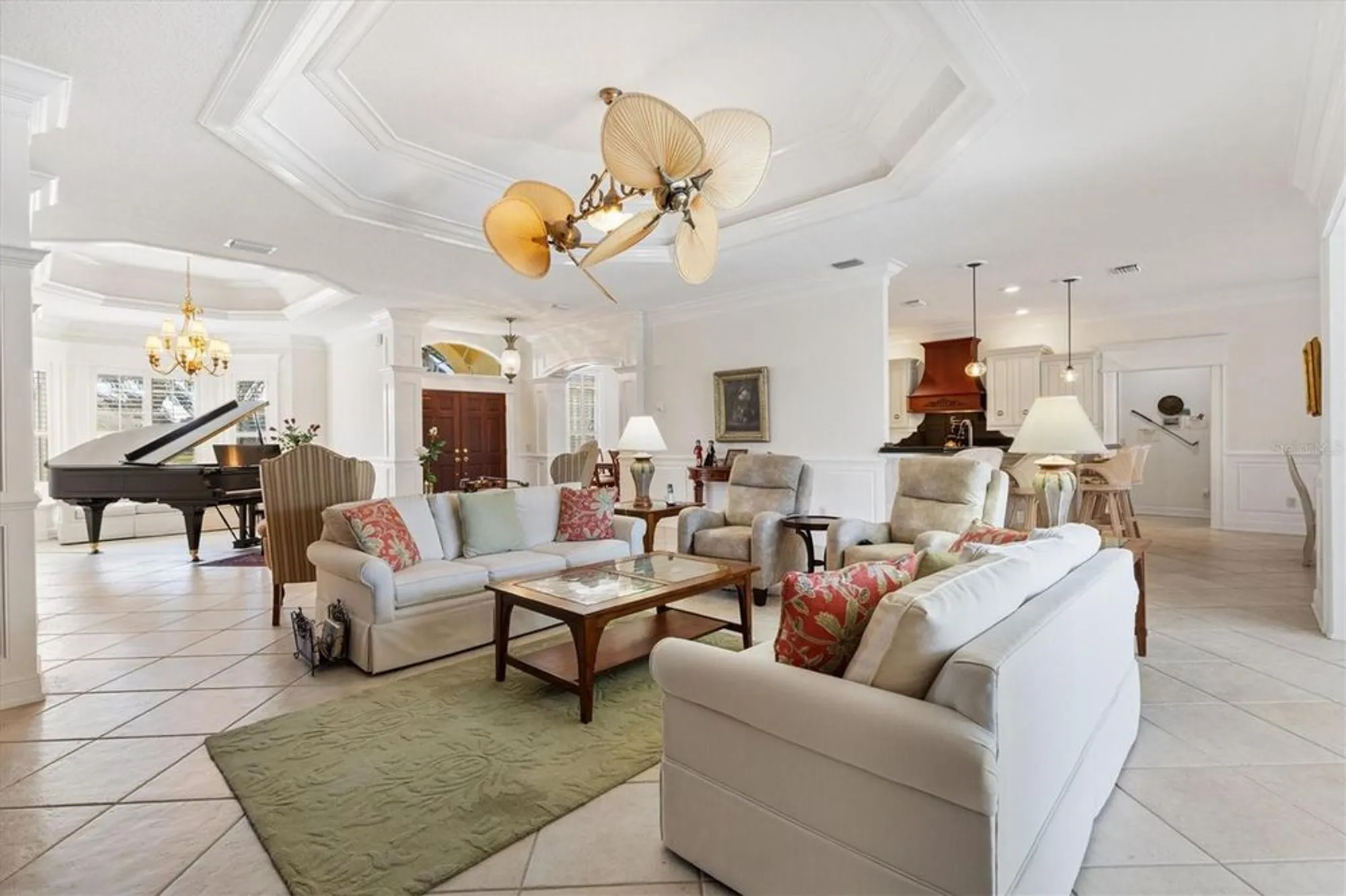 Property Slideshow image 16 of 60 | 664 ternberry forest dr, The Villages, FL, 32162