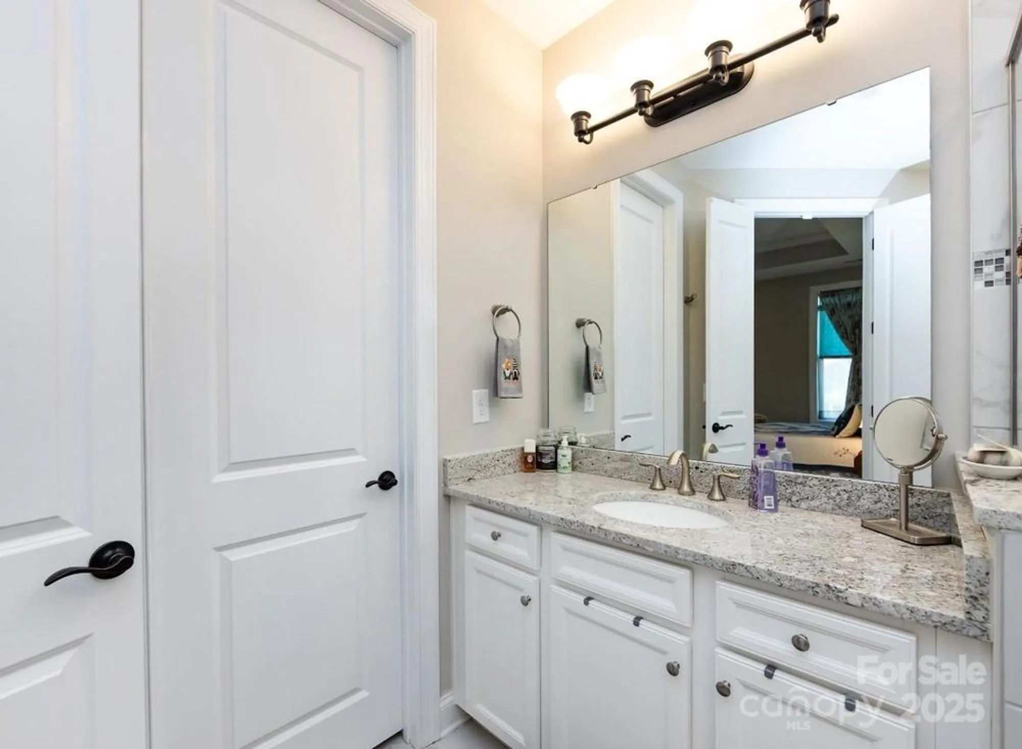 Property Slideshow image 21 of 28 | 7337 overjoyed crossing, Charlotte, NC, 28215
