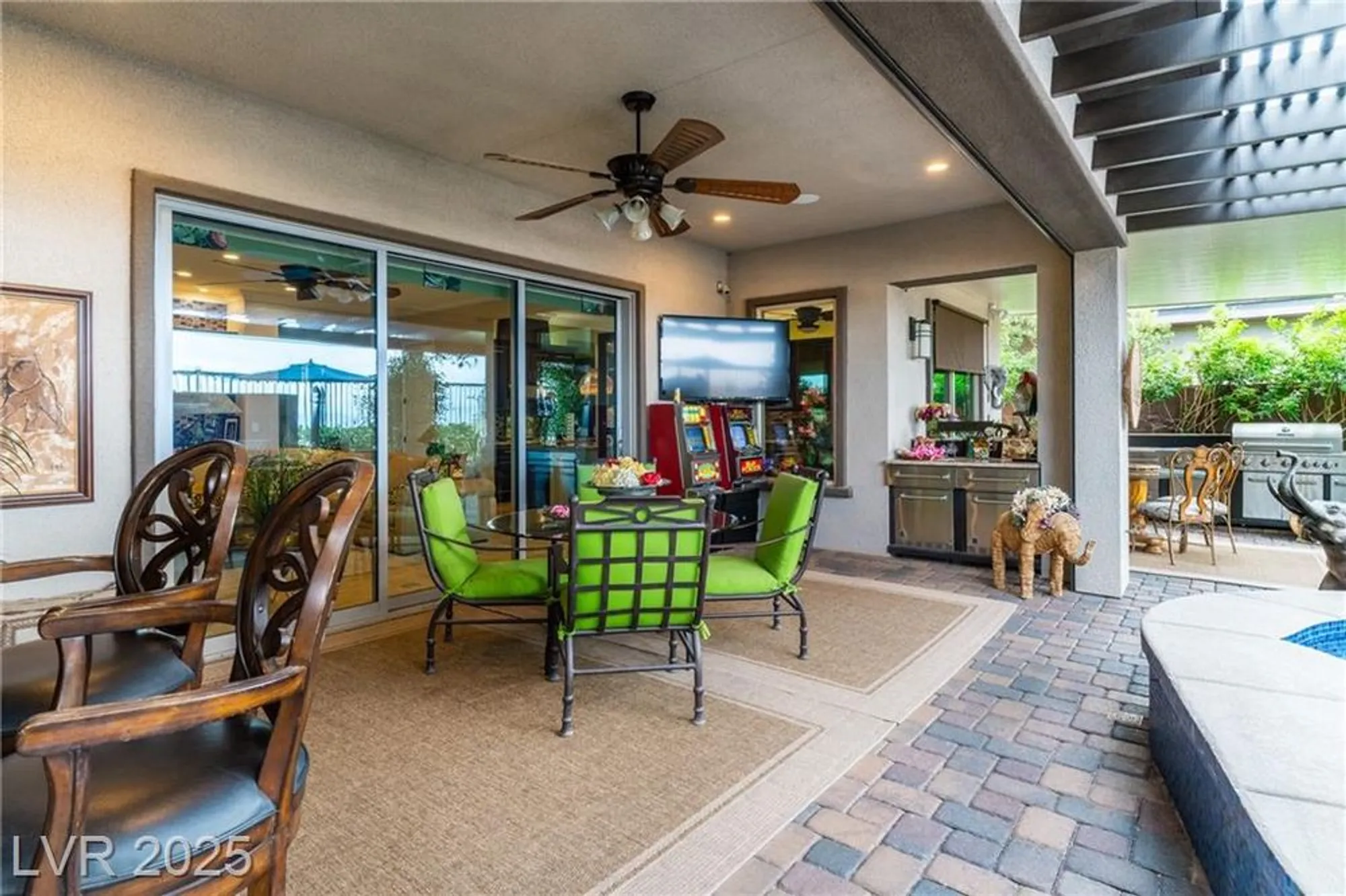 Property Slideshow image 47 of 93 | 6826 regency crest ave, Las Vegas, NV, 89148