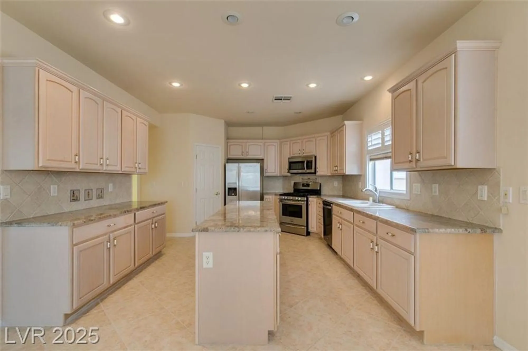 Property Slideshow image 33 of 70 | 10606 mandarino ave, Las Vegas, NV, 89135