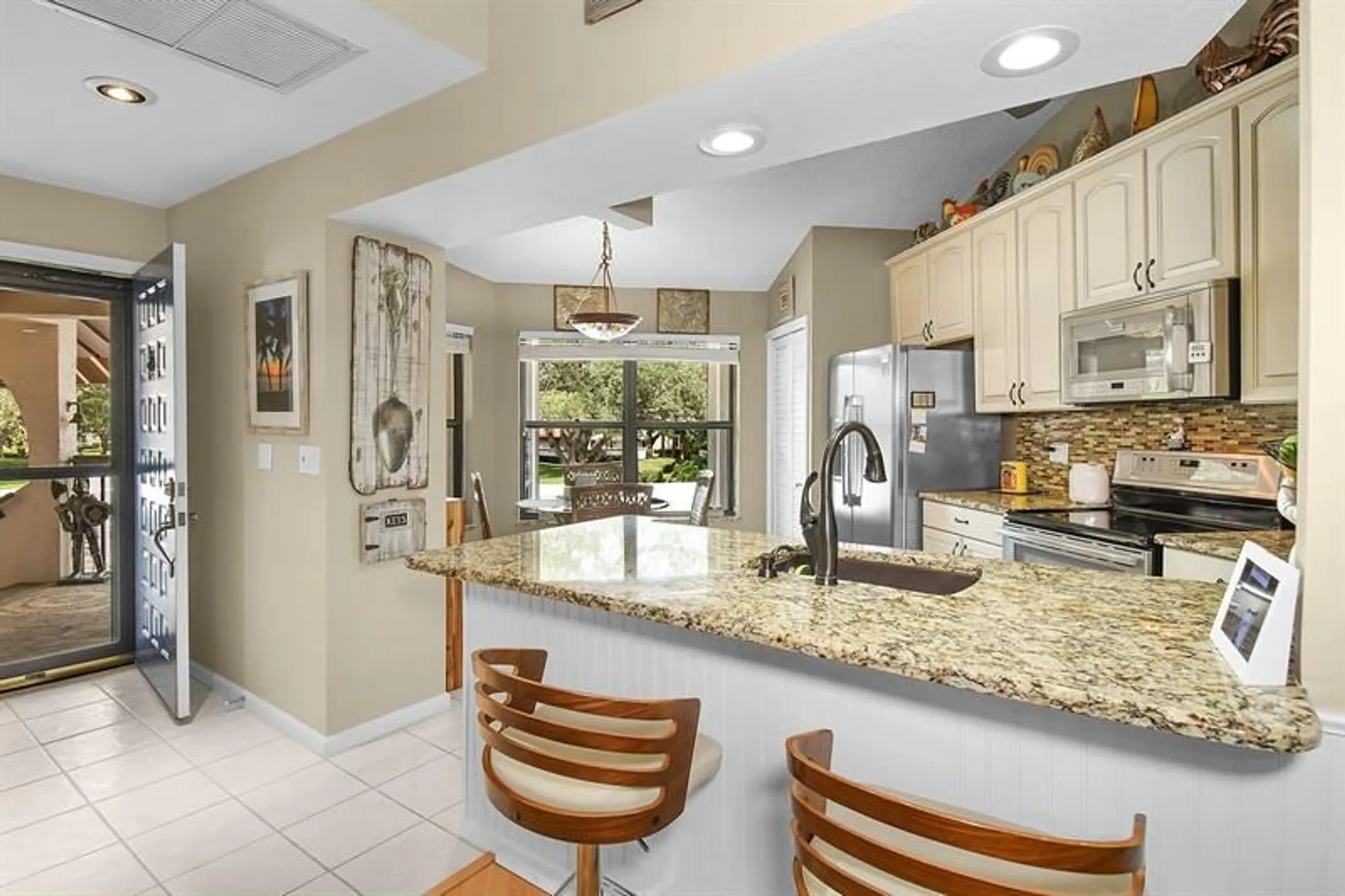 Property Slideshow image 7 of 63 | 6040 se martinique dr 201, Stuart, FL, 34997