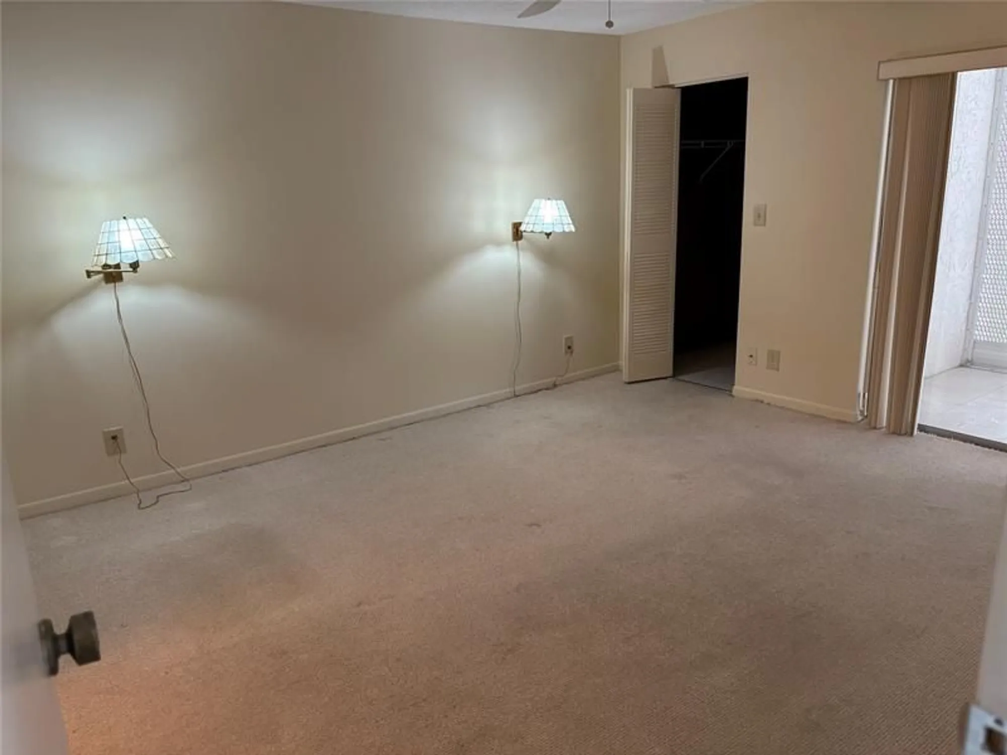 Property Slideshow image 6 of 17 | 5900 nw 44th st 607, Lauderhill, FL, 33319