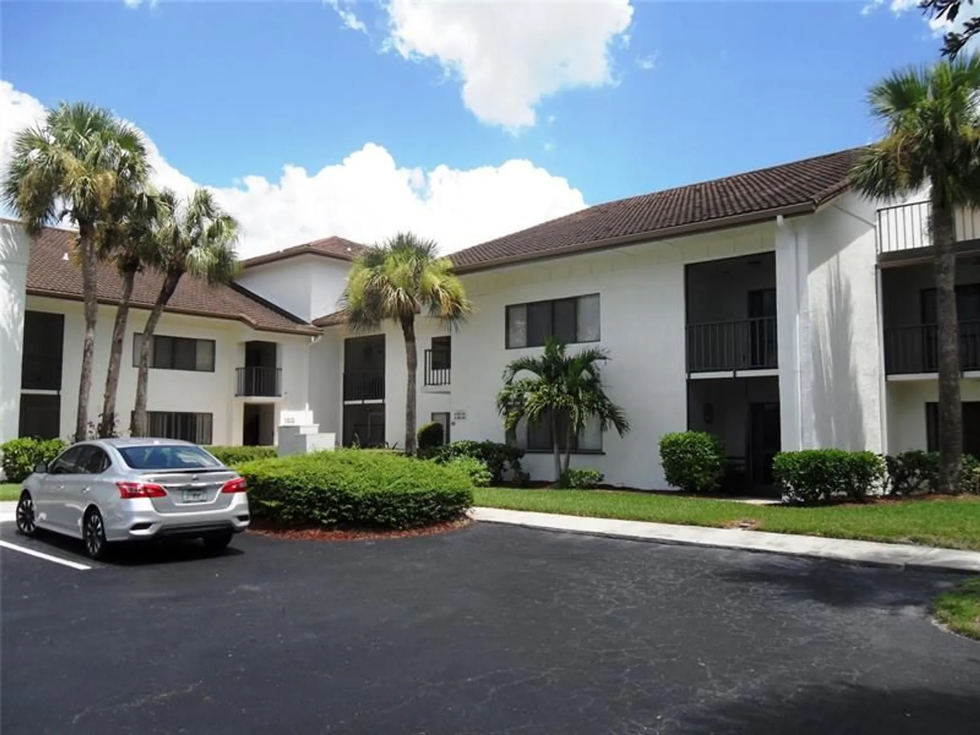 Property Slideshow image 1 of 28 | 3500 twin lakes ter apt 202, Fort Pierce, FL, 34951
