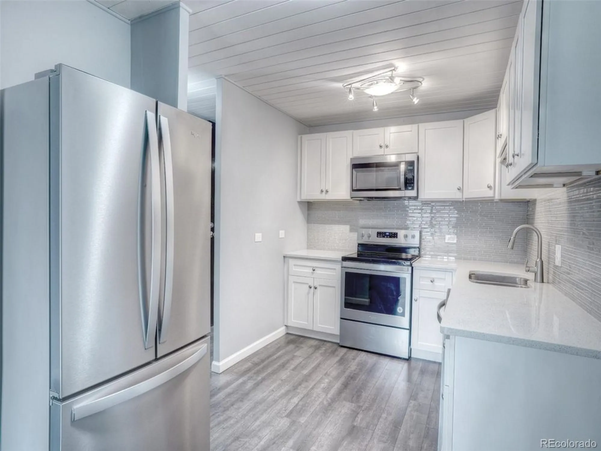 Property Slideshow image 12 of 50 | 665 s clinton st apt 14a, Denver, CO, 80247