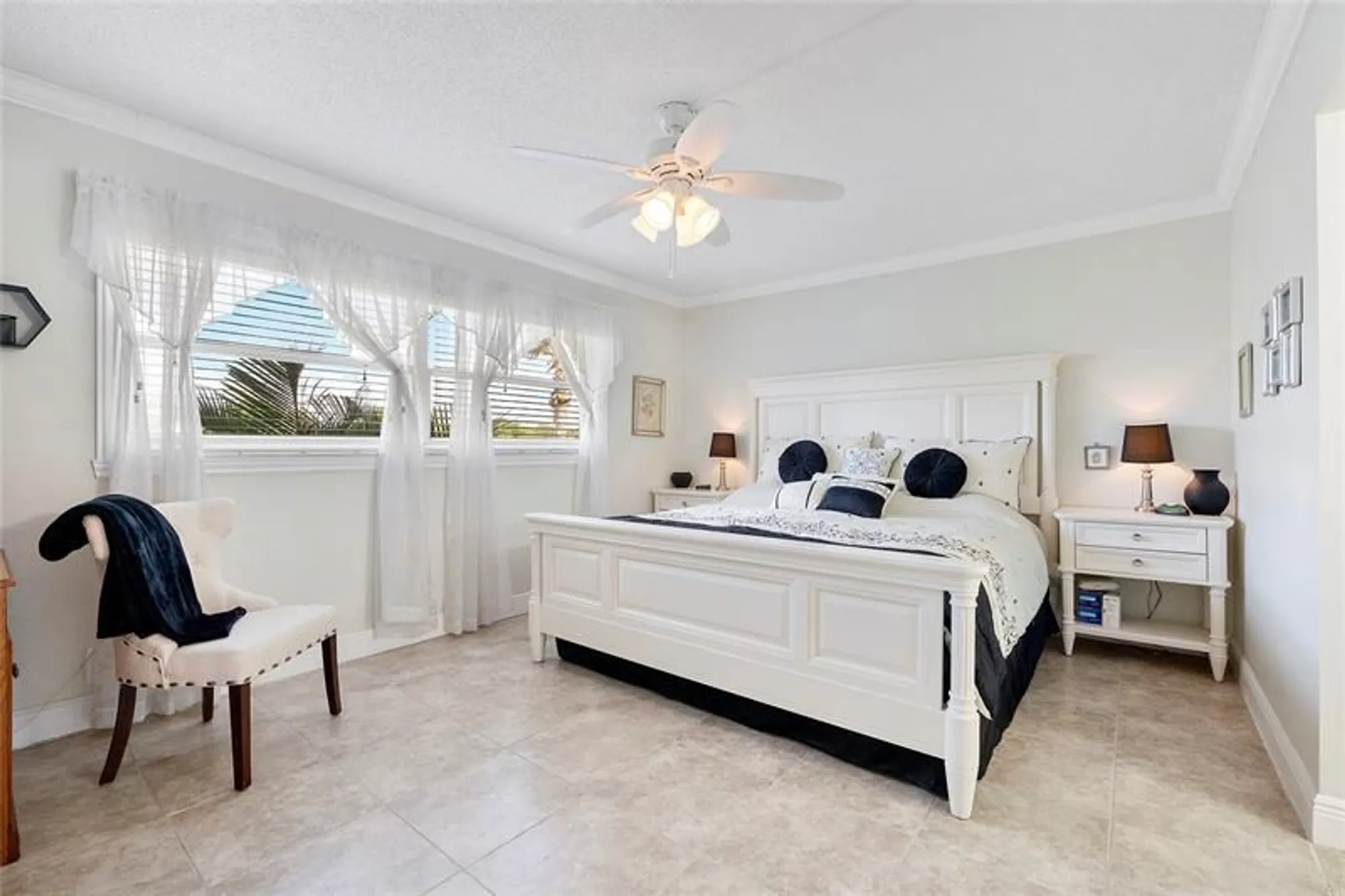 Property Slideshow image 13 of 31 | 7807 golf circle dr 211, Margate, FL, 33063