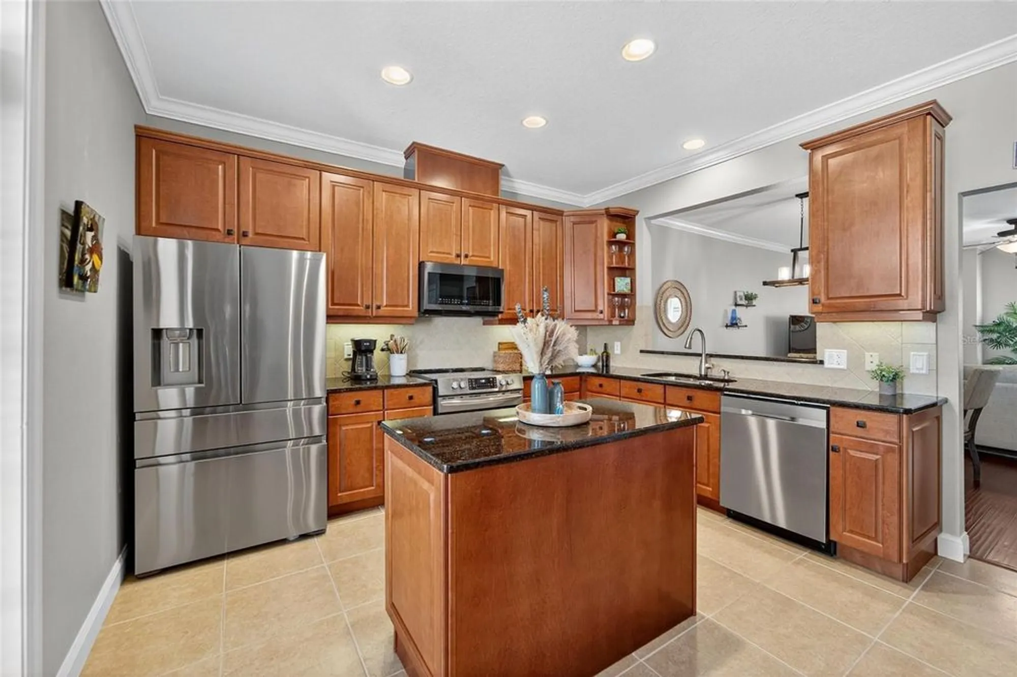 Property Slideshow image 4 of 90 | 114 aberdeen pond dr, Apollo Beach, FL, 33572