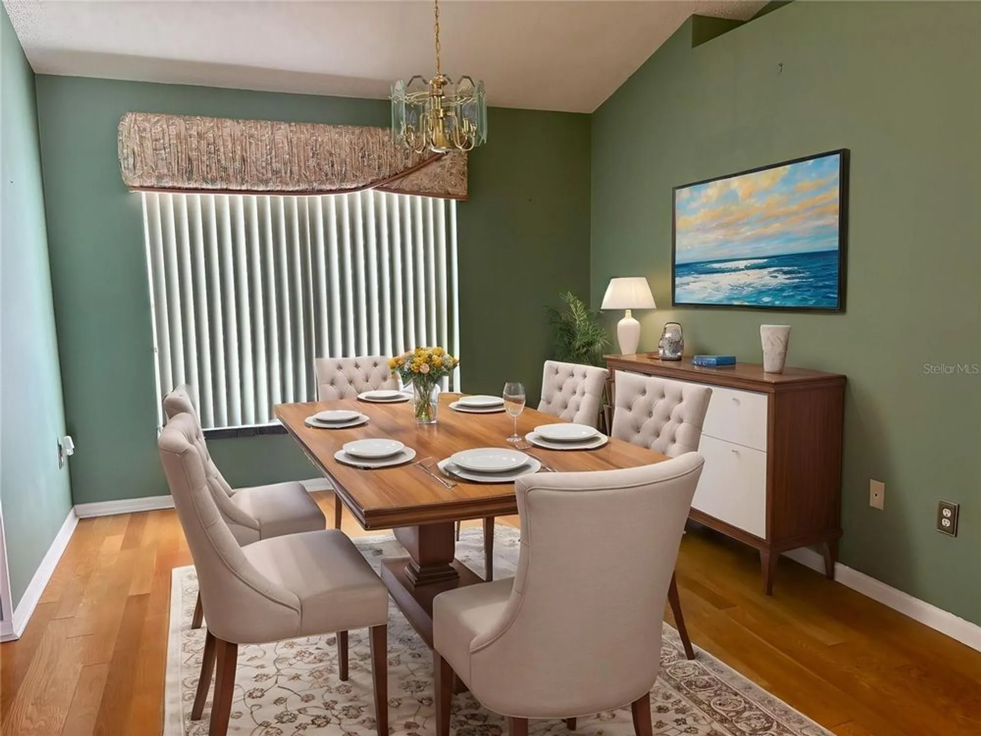 Property Slideshow image 14 of 47 | 301 caloosa palms ct, Sun City Center, FL, 33573