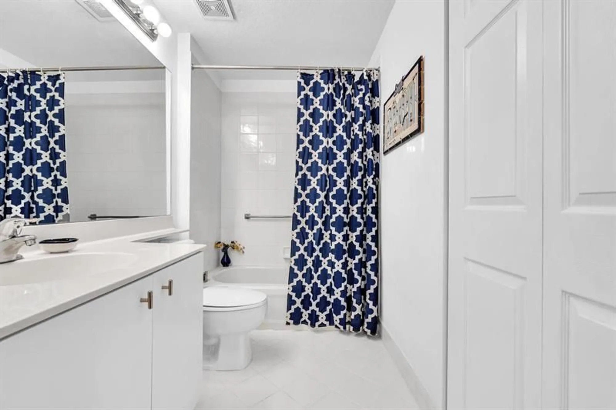 Property Slideshow image 38 of 78 | 7775 yardley dr apt 110, Tamarac, FL, 33321