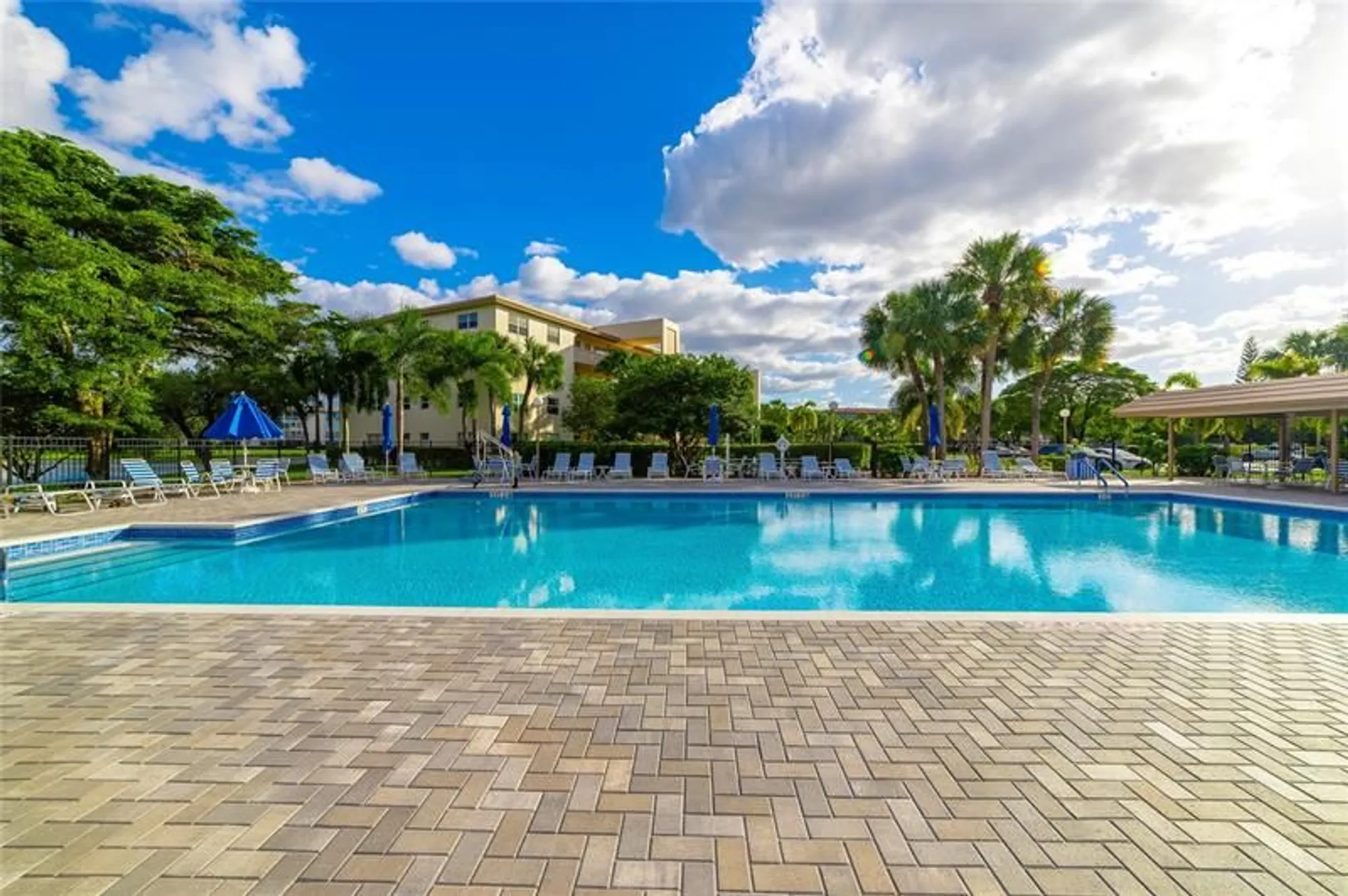 Property Slideshow image 26 of 27 | 1902 bermuda cir l4, Coconut Creek, FL, 33066