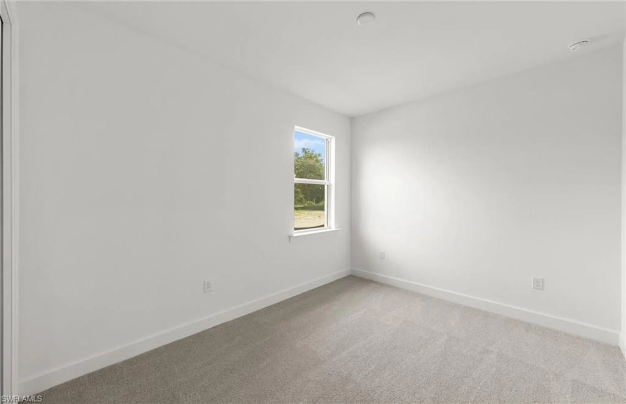 Property Slideshow image 24 of 47 | 7601 paradise tree dr, North Fort Myers, FL, 33917