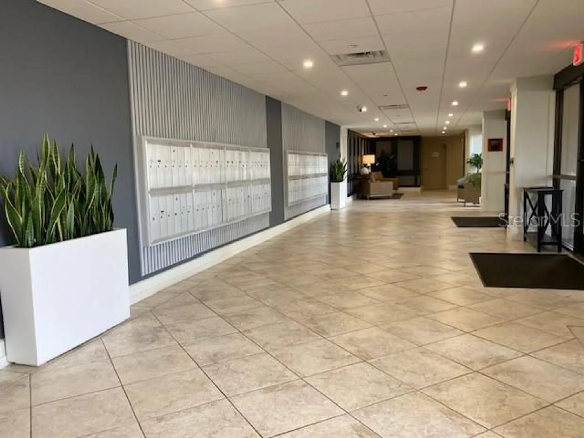 Property Slideshow image 12 of 73 | 7300 sun island dr 1705, South Pasadena, FL, 33707