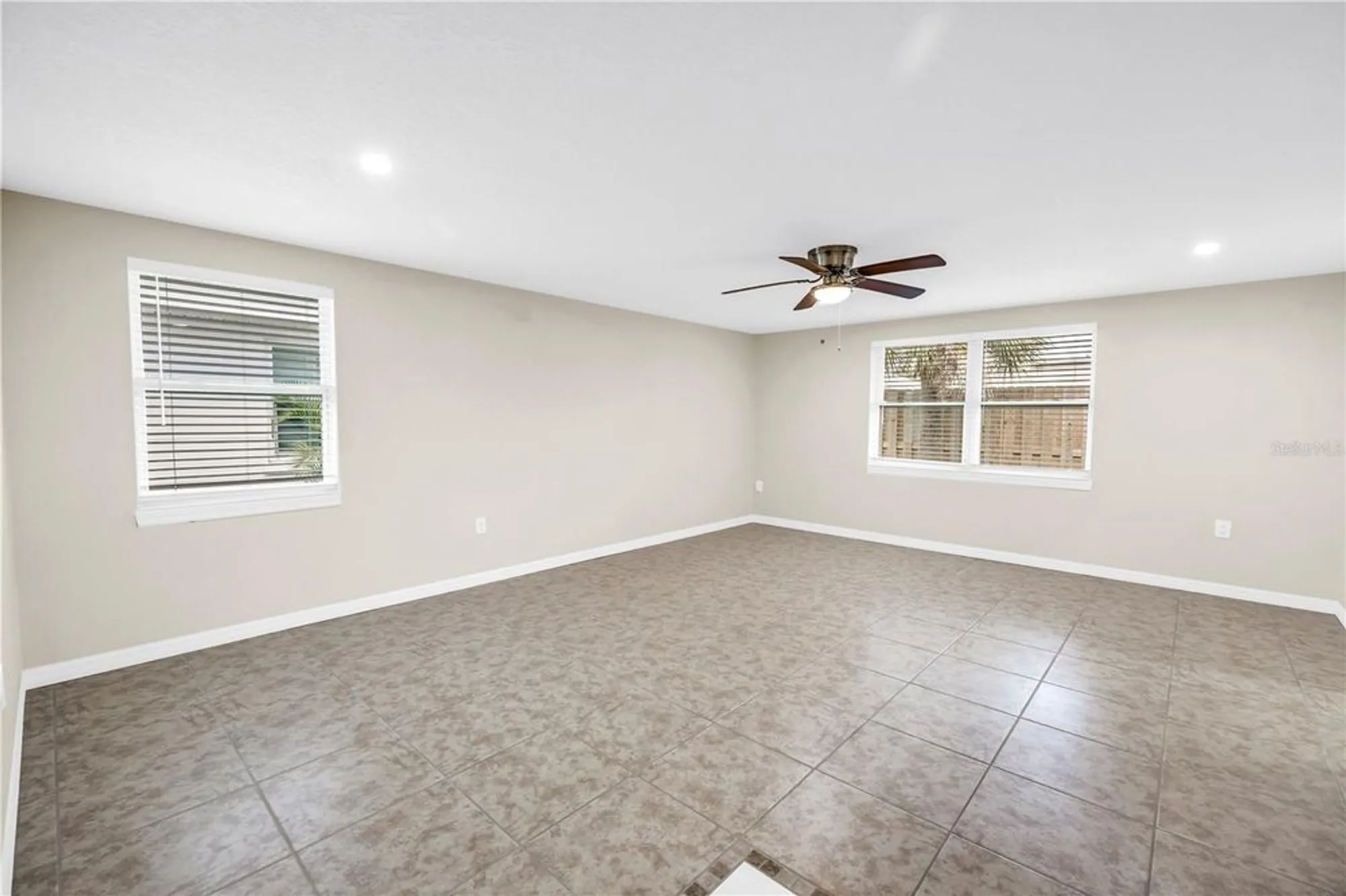 Property Slideshow image 8 of 28 | 728 caribbean cir 25, Venice, FL, 34293