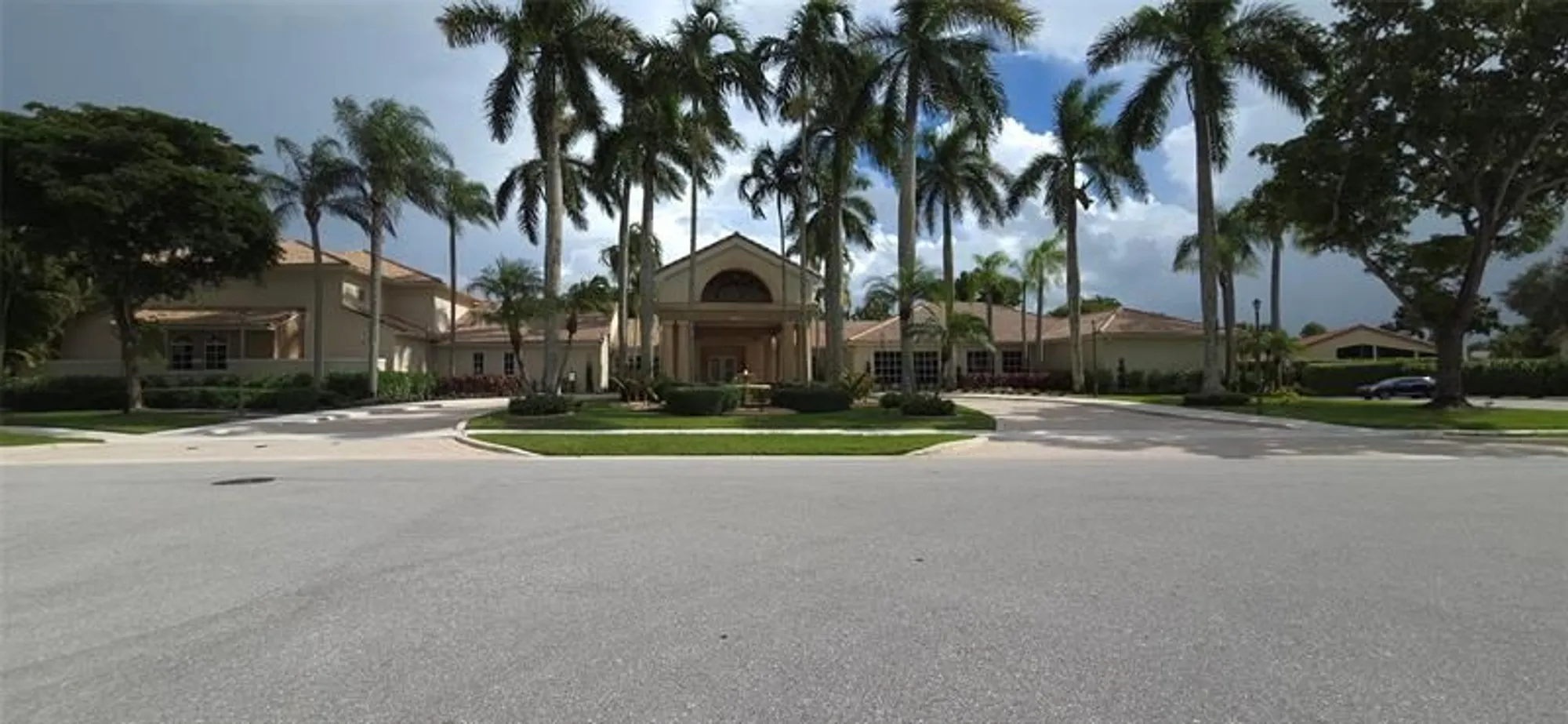Property Slideshow image 39 of 65 | 6898 grenelefe rd, Boynton Beach, FL, 33437