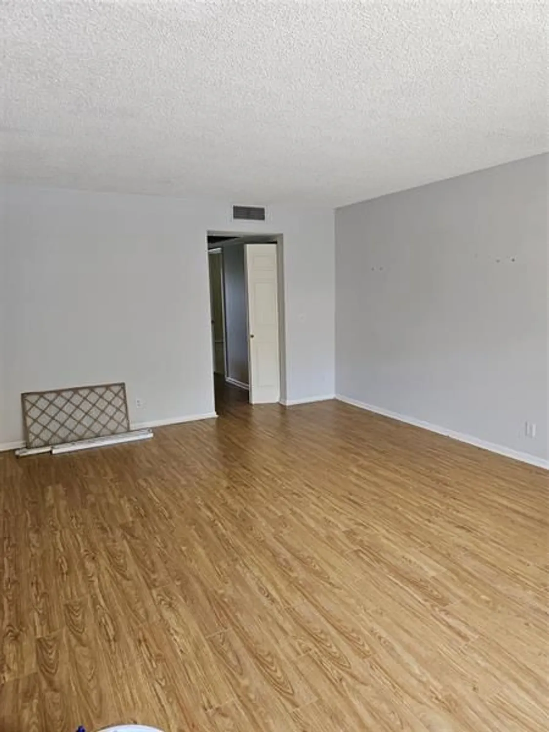 Property Slideshow image 4 of 11 | 101 sw 132nd way apt 218, Pembroke Pines, FL, 33027