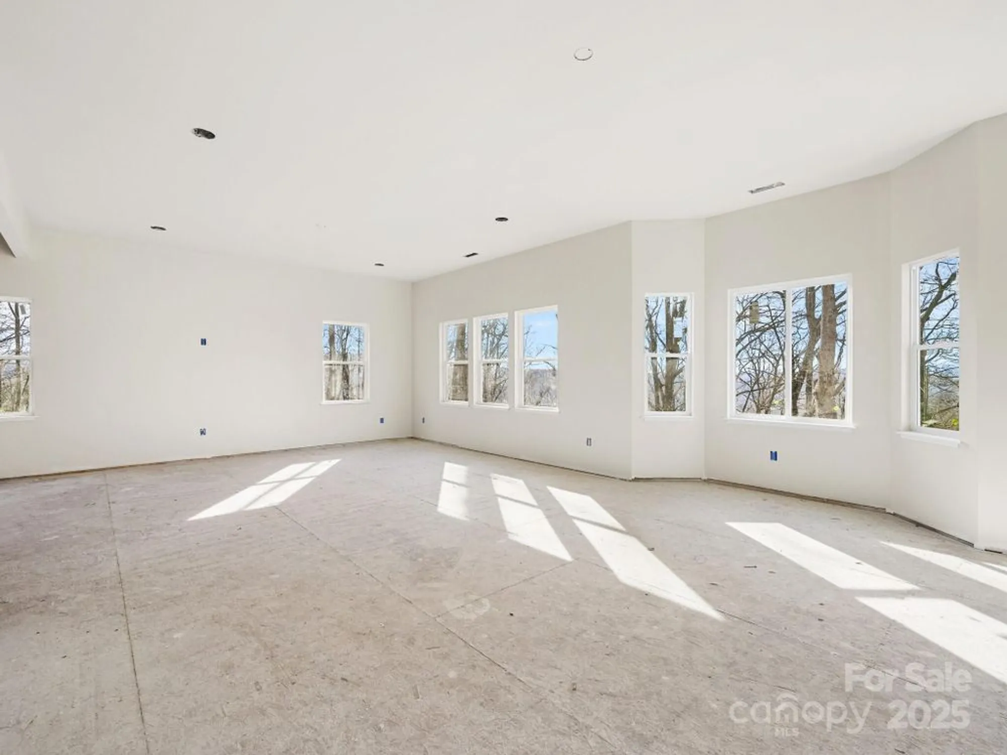 Property Slideshow image 16 of 21 | 296 carriage summitt way, Hendersonville, NC, 28791