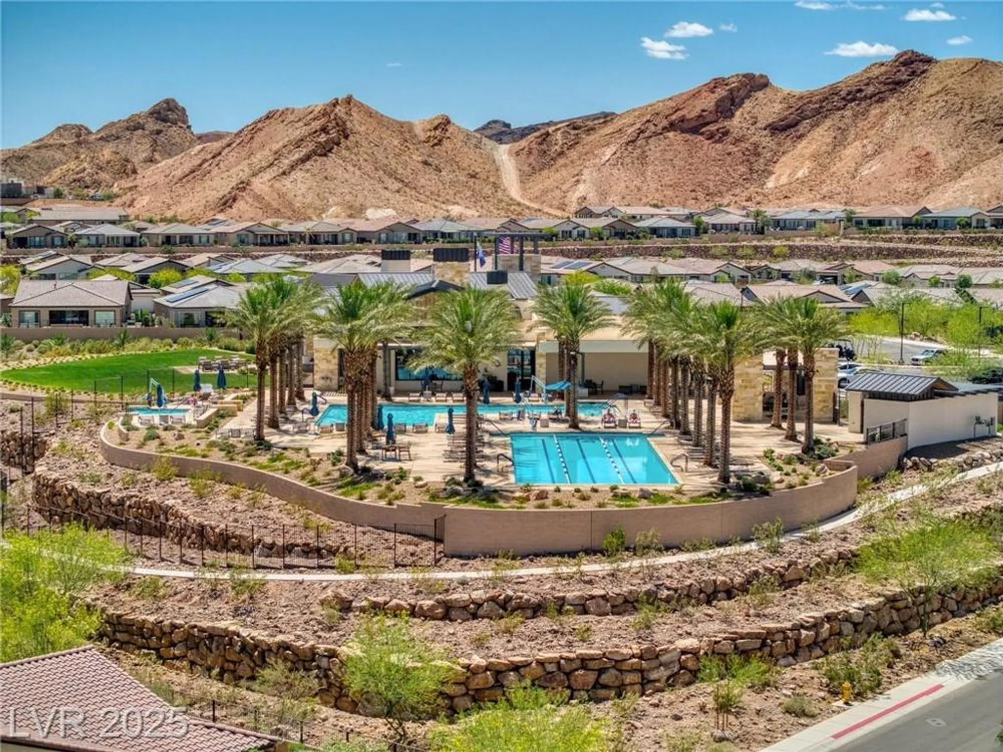 Property Slideshow image 40 of 44 | 25 red creek bluff st, Henderson, NV, 89011