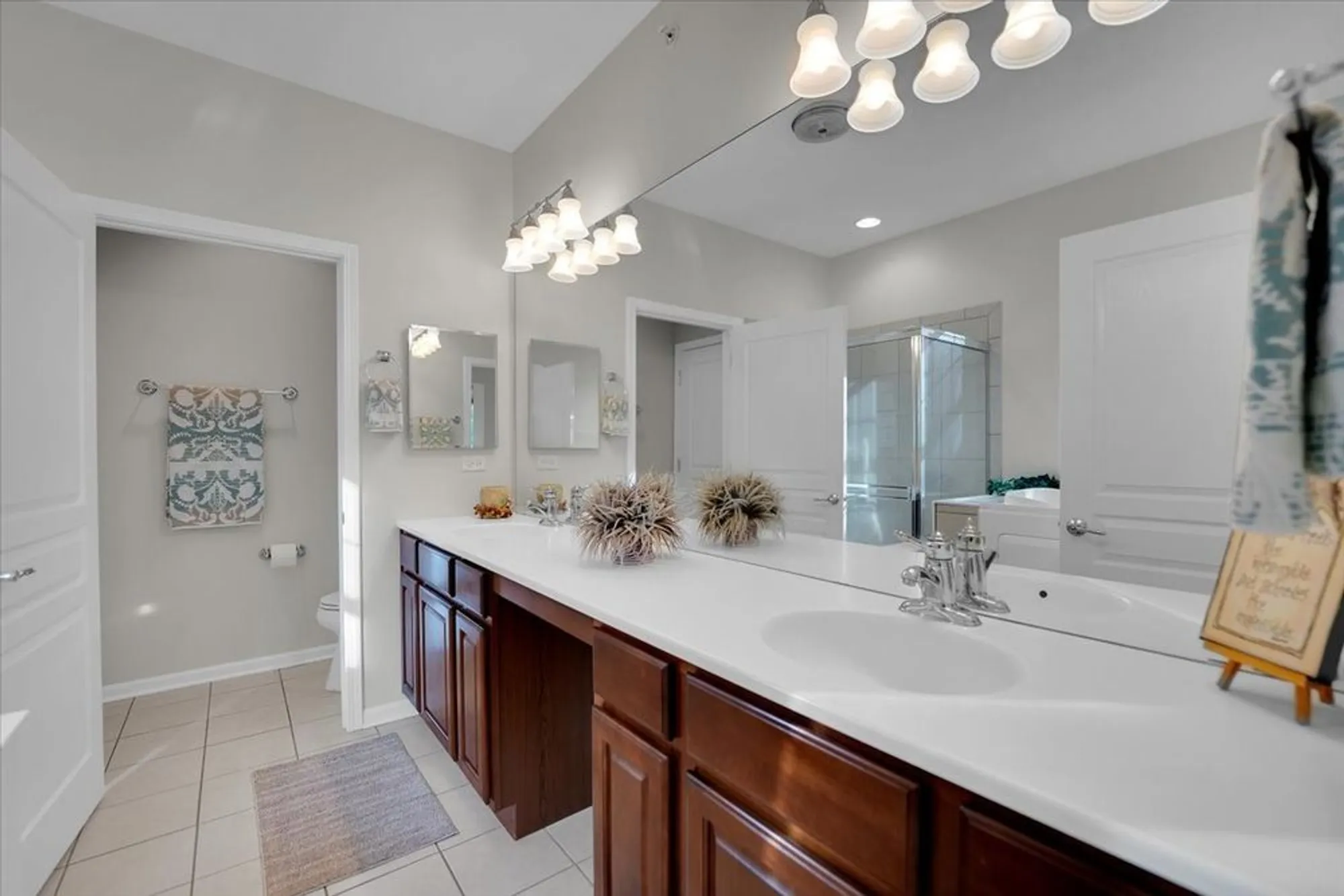 Property Slideshow image 18 of 32 | 14525 tawny ln, Huntley, IL, 60142