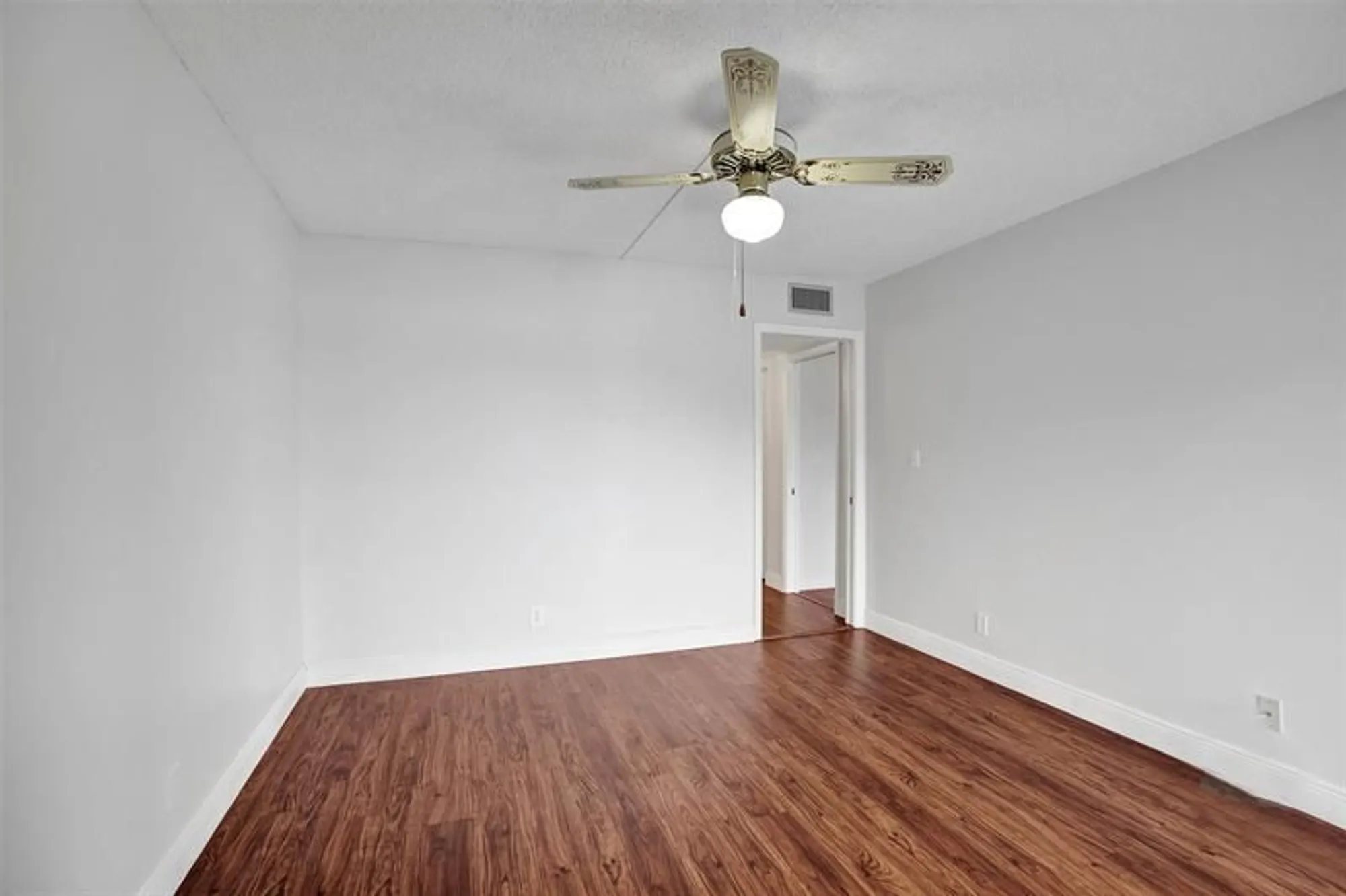 Property Slideshow image 32 of 66 | 7432 ashmont cir 208, Tamarac, FL, 33321