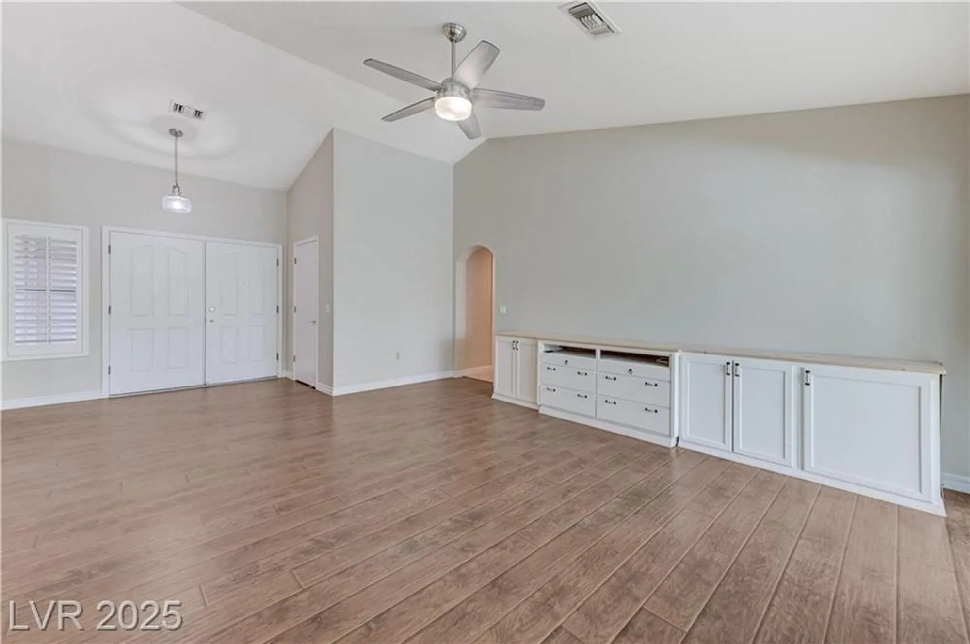 Property Slideshow image 3 of 24 | 8737 smokey dr, Las Vegas, NV, 89134