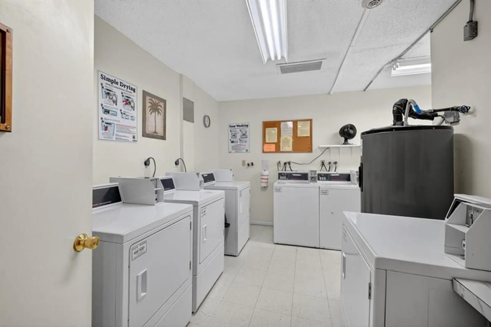 Property Slideshow image 36 of 39 | 4881 nw 22nd st b12, Lauderhill, FL, 33313