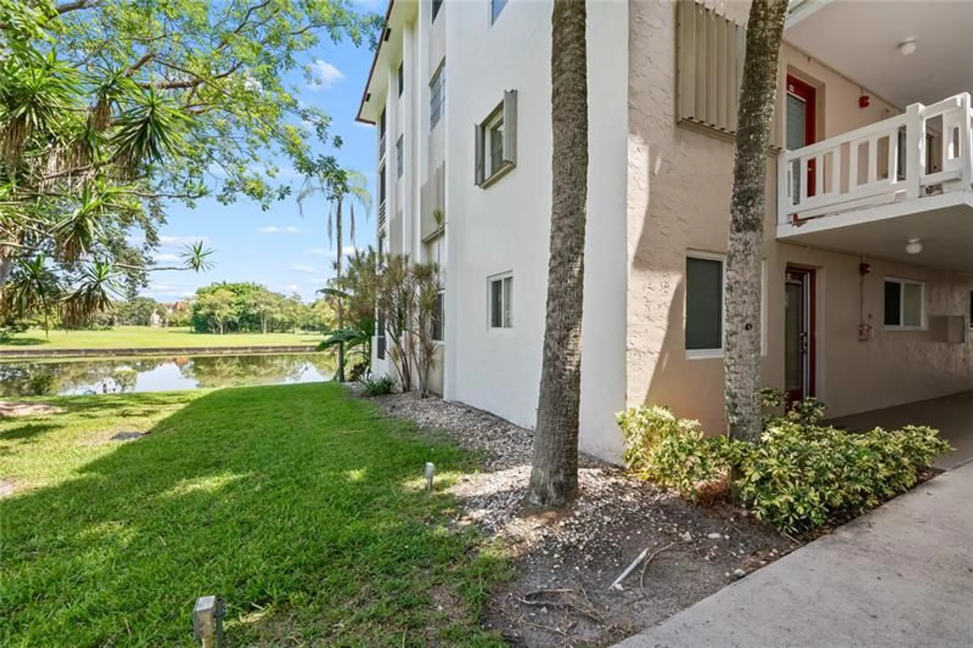 Property Slideshow image 24 of 27 | 3581 inverrary dr apt 104, Lauderhill, FL, 33319