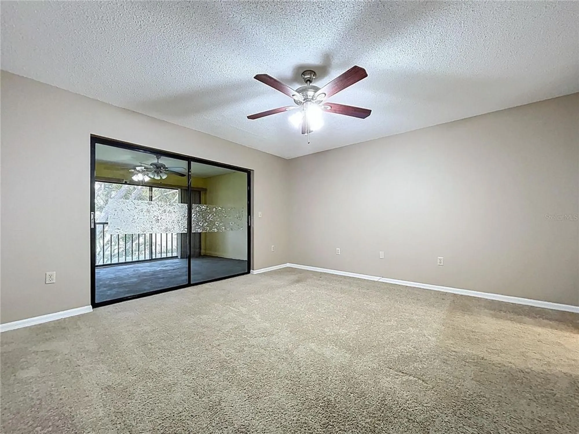 Property Slideshow image 37 of 59 | 2020 lakeview dr apt 203, Clearwater, FL, 33763