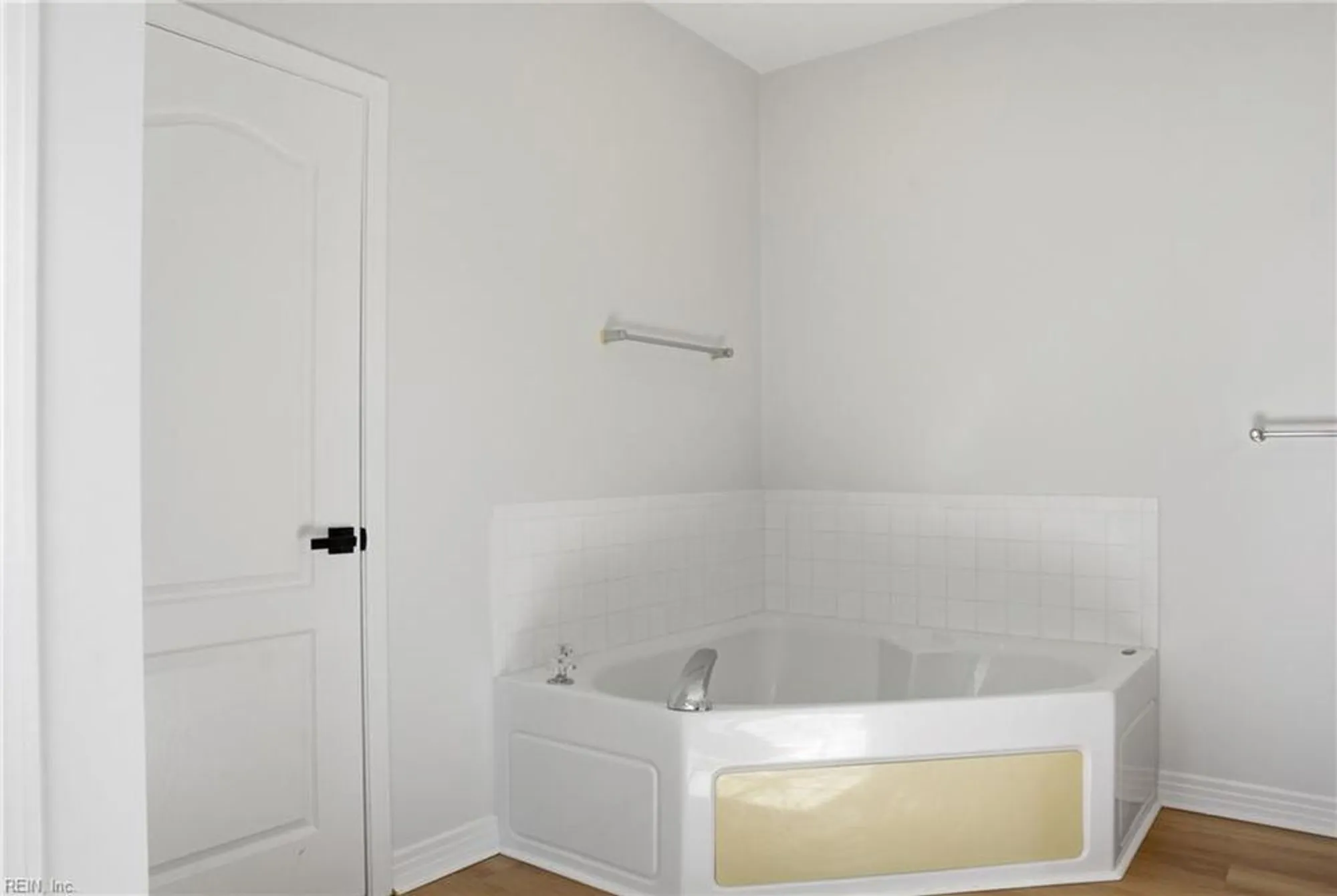 Property Slideshow image 29 of 35 | 2701 bach ln, Virginia Beach, VA, 23456