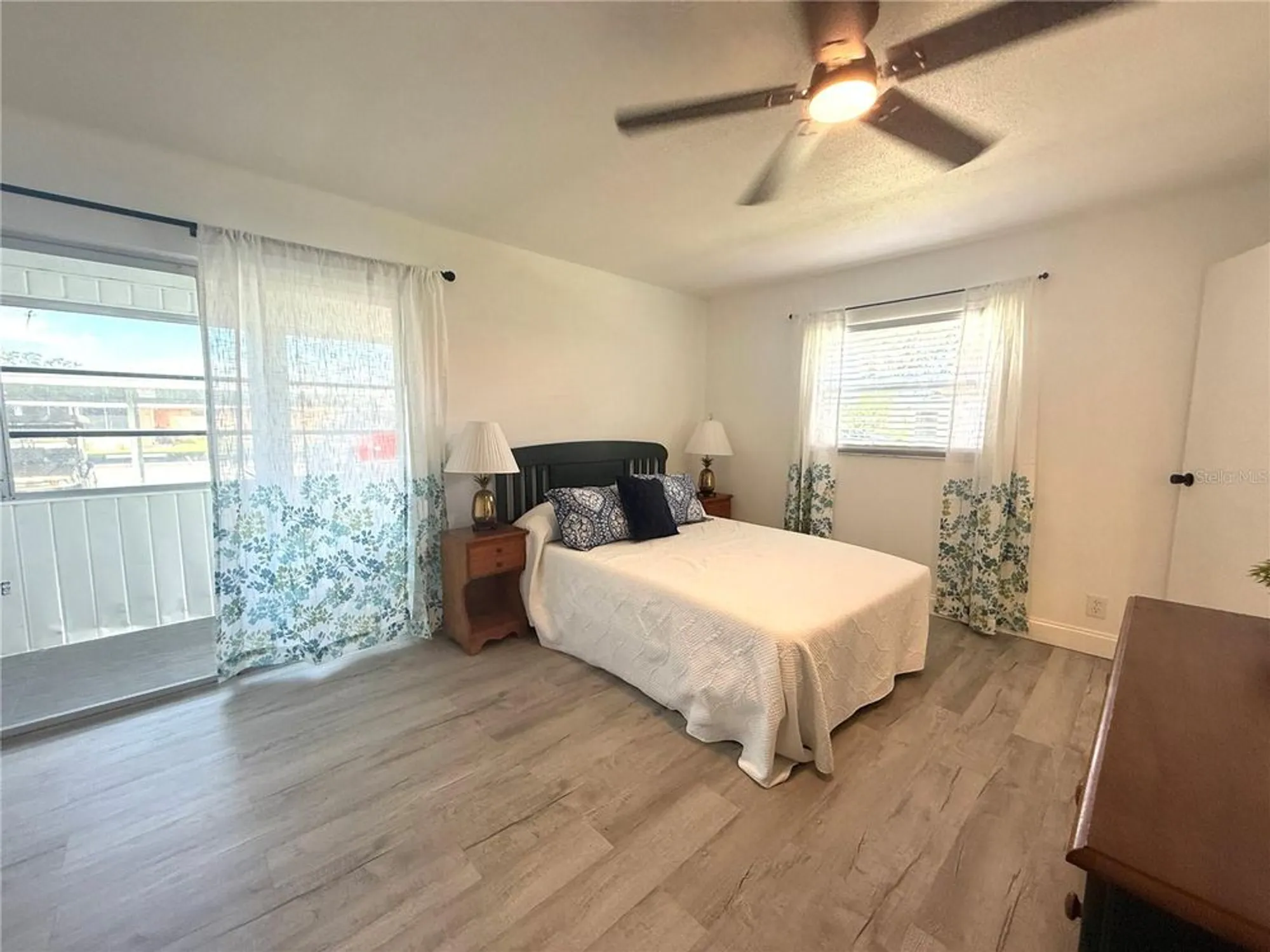 Property Slideshow image 11 of 23 | 1802 bedford ln 7, Sun City Center, FL, 33573