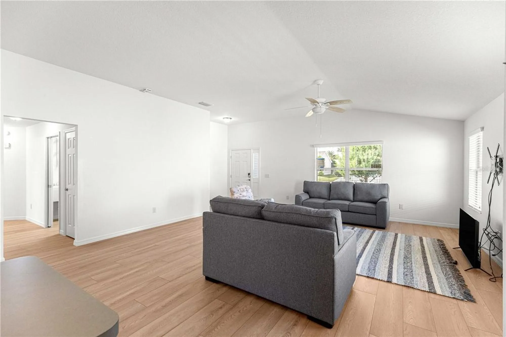 Property Slideshow image 13 of 47 | 2418 hopespring loop, The Villages, FL, 32162