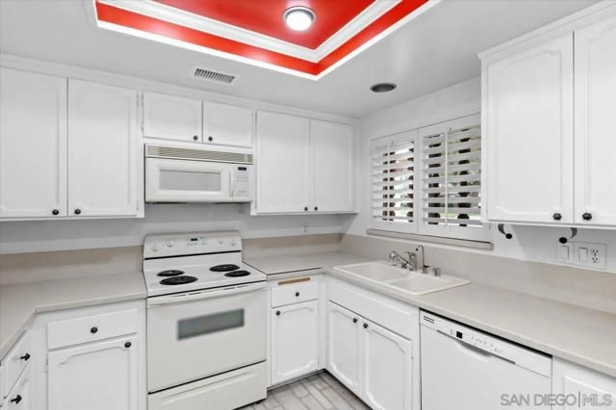 Property Slideshow image 11 of 21 | 12491 rios rd, San Diego, CA, 92128