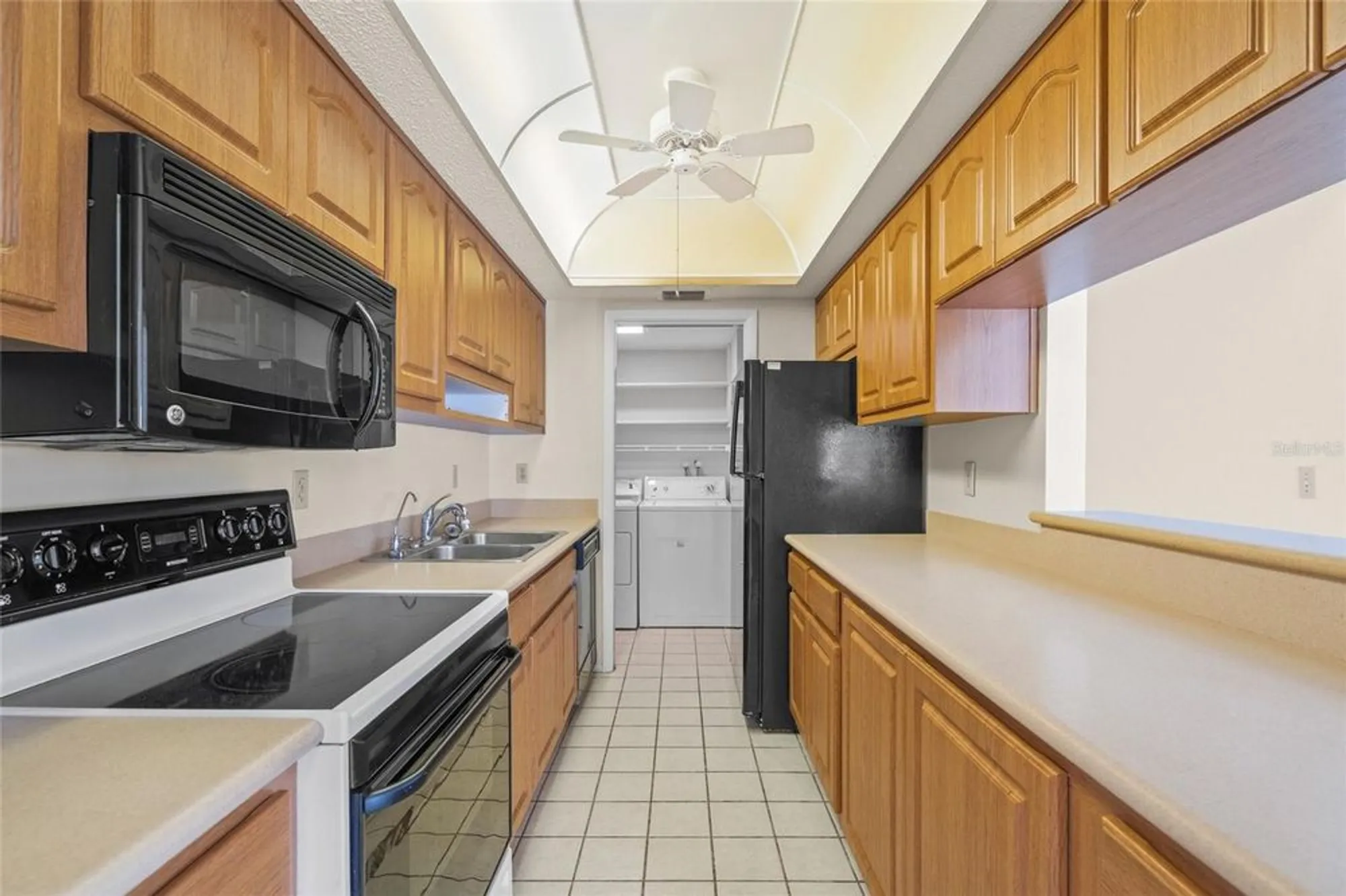 Property Slideshow image 10 of 35 | 6906 woodwind dr 12, Sarasota, FL, 34231