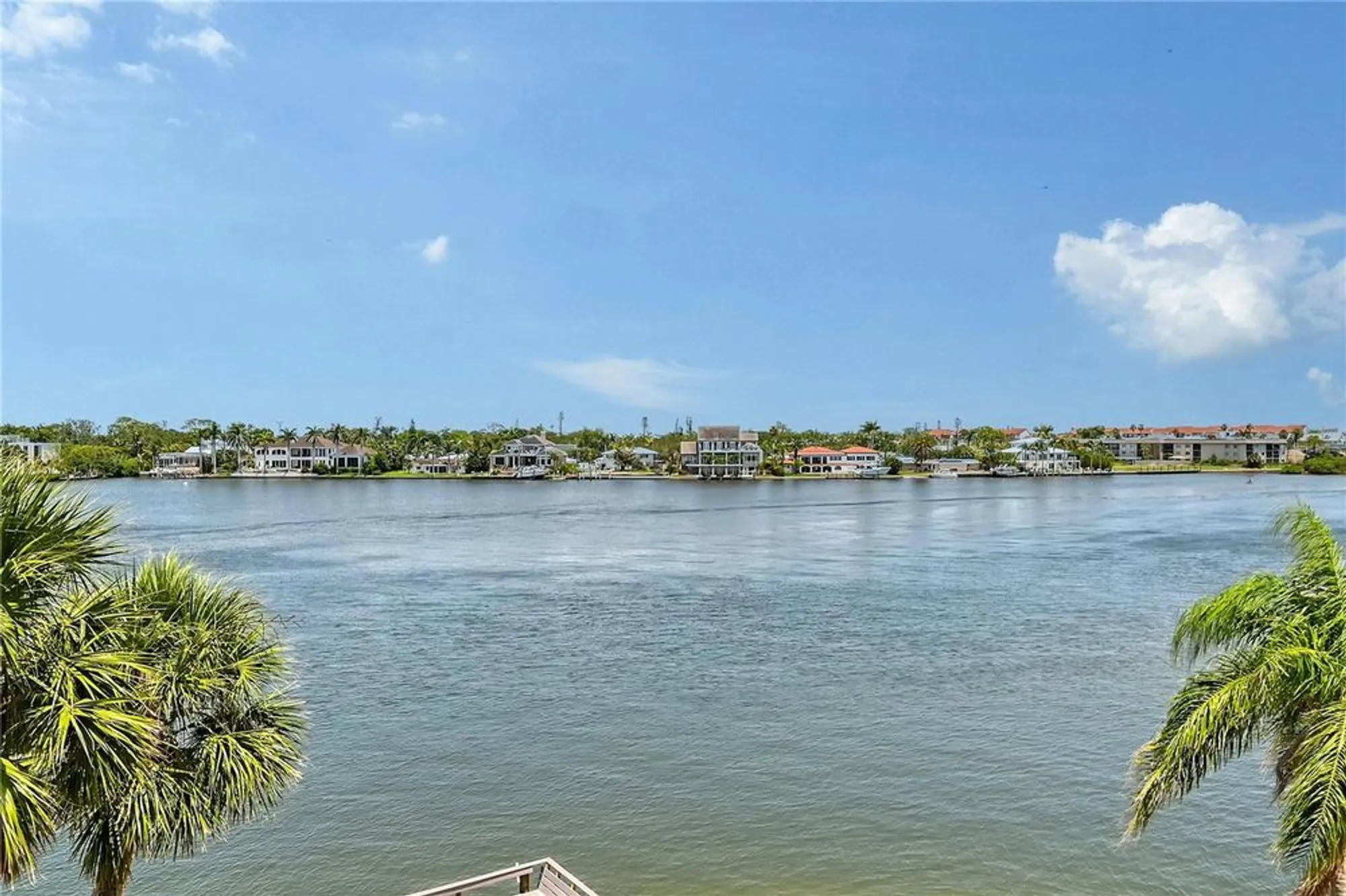 Property Slideshow image 8 of 37 | 1350 n portofino dr apt 402, Sarasota, FL, 34242