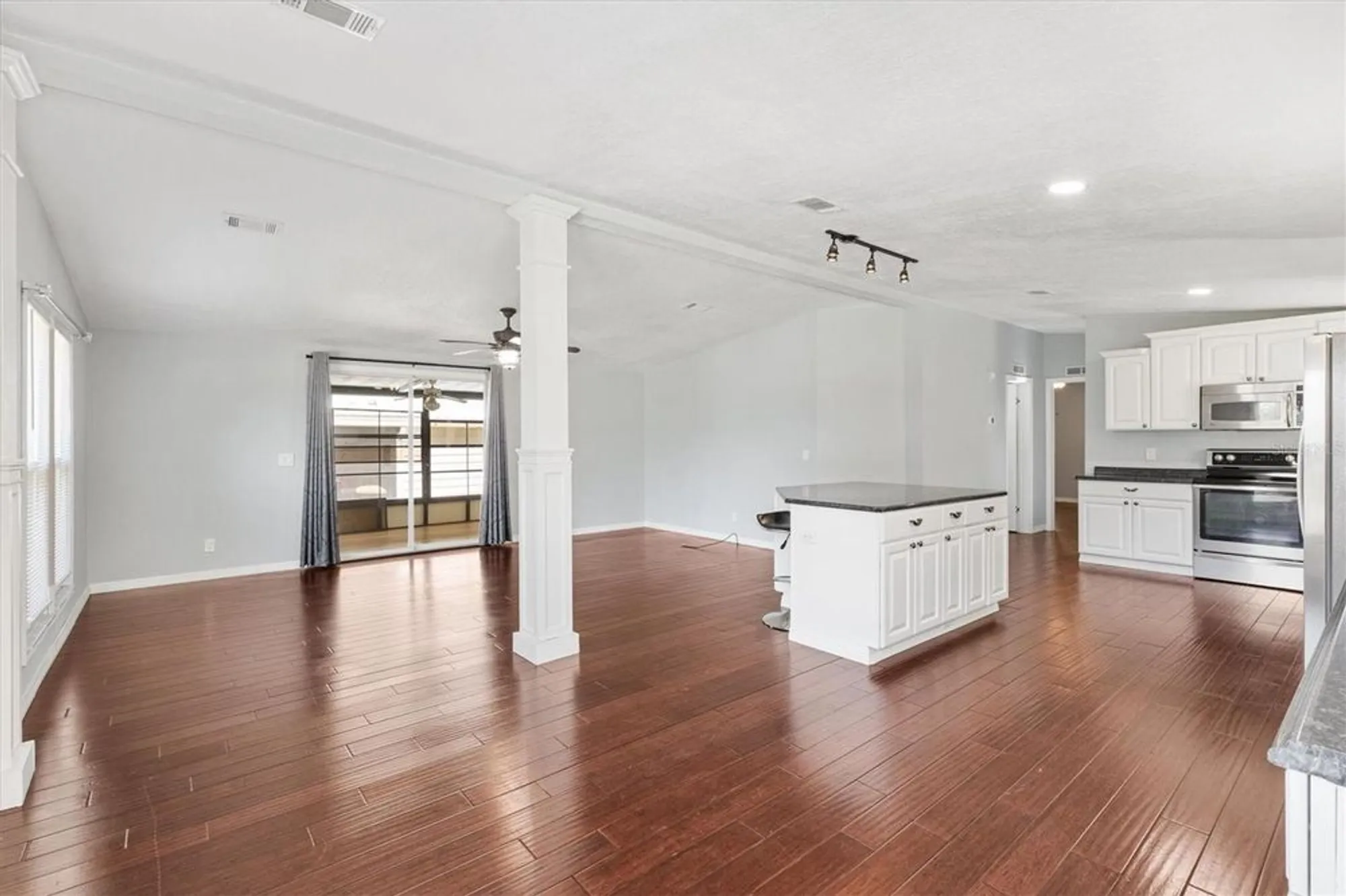 Property Slideshow image 12 of 32 | 518 saint andrews blvd, The Villages, FL, 32159