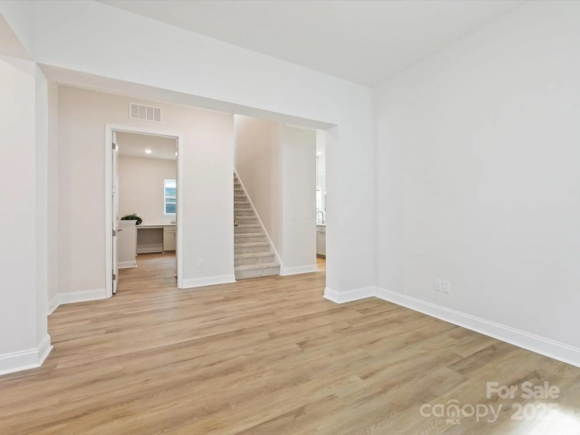 Property Slideshow image 8 of 45 | 1111 meander ln, Waxhaw, NC, 28173