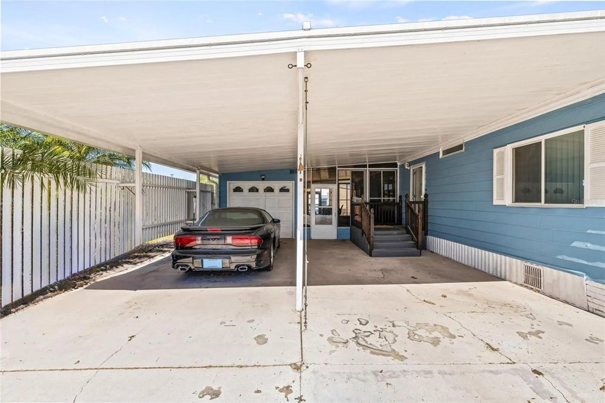 Property Slideshow image 4 of 34 | 1576 longbow dr, Lakeland, FL, 33810