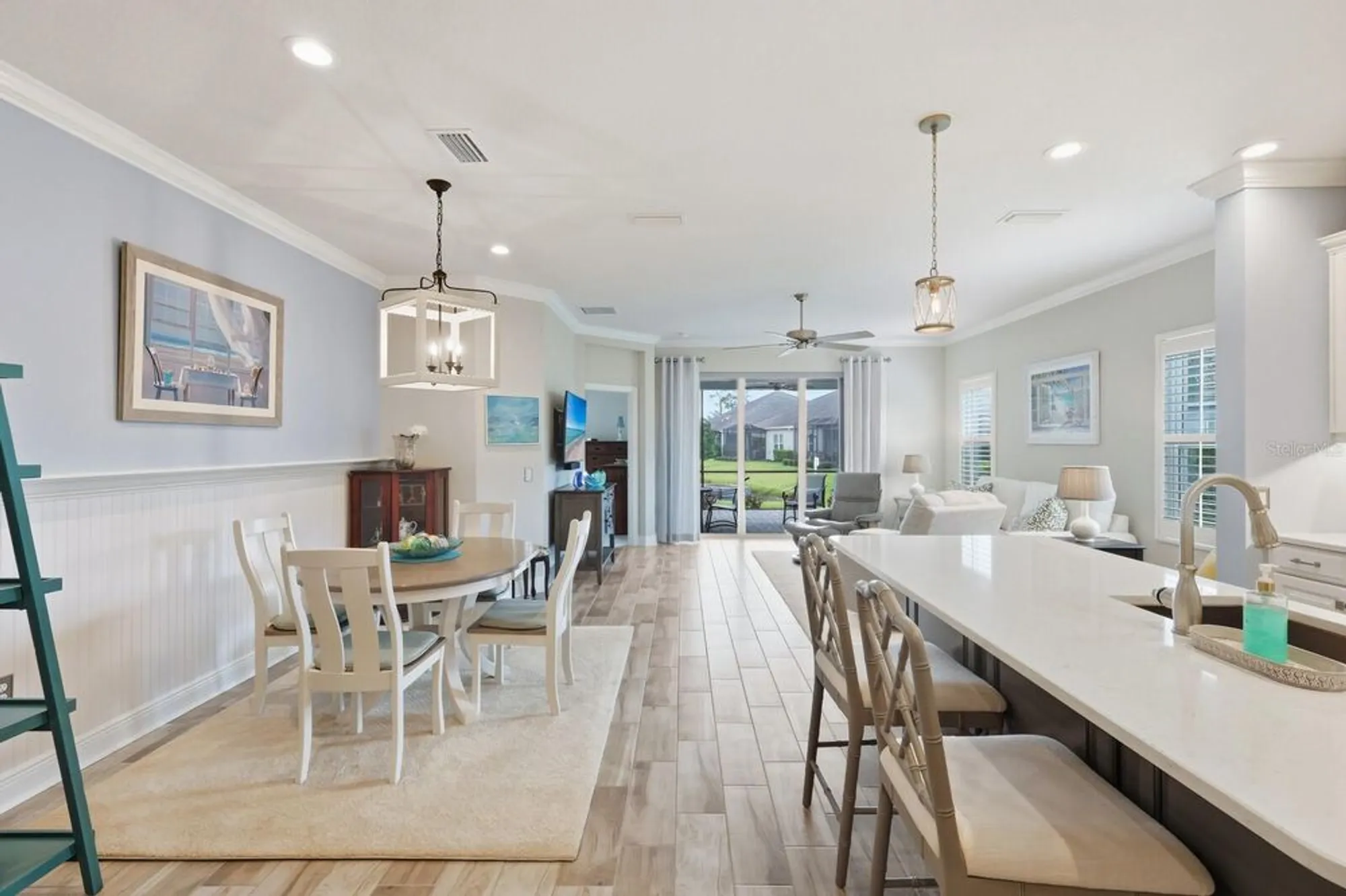 Property Slideshow image 11 of 59 | 2723 sapphire blue ln, Bradenton, FL, 34211