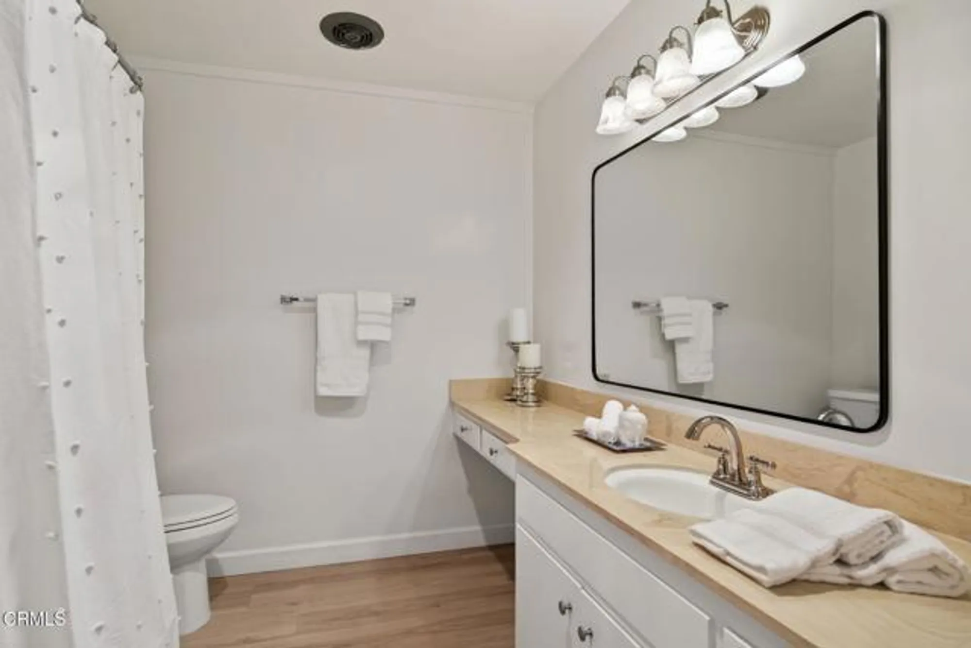 Property Slideshow image 34 of 60 | 135 e fiesta grn, Port Hueneme, CA, 93041