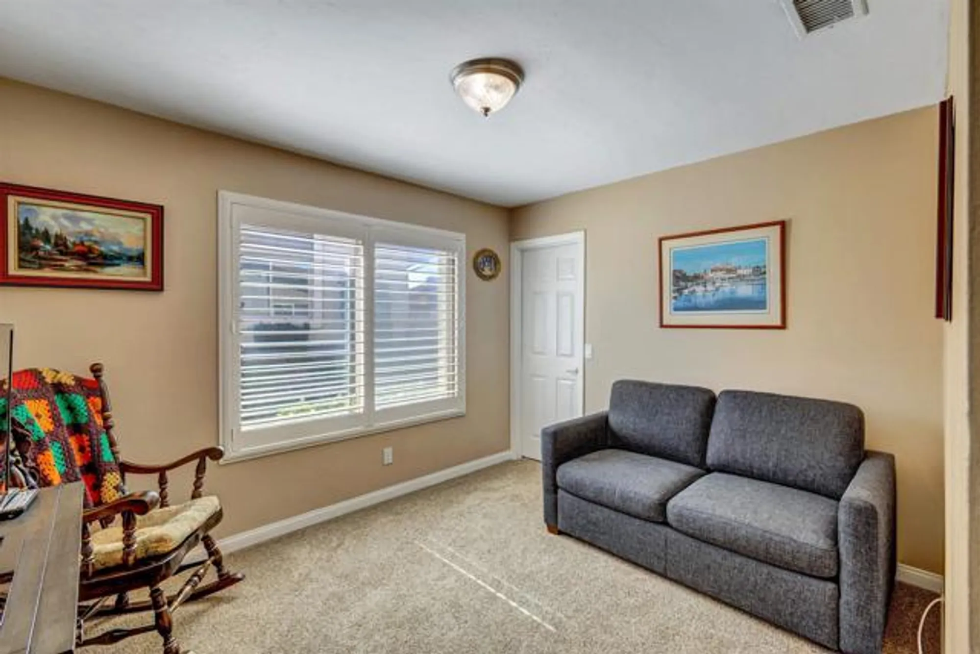 Property Slideshow image 9 of 18 | 1824 forestdale dr, Encinitas, CA, 92024