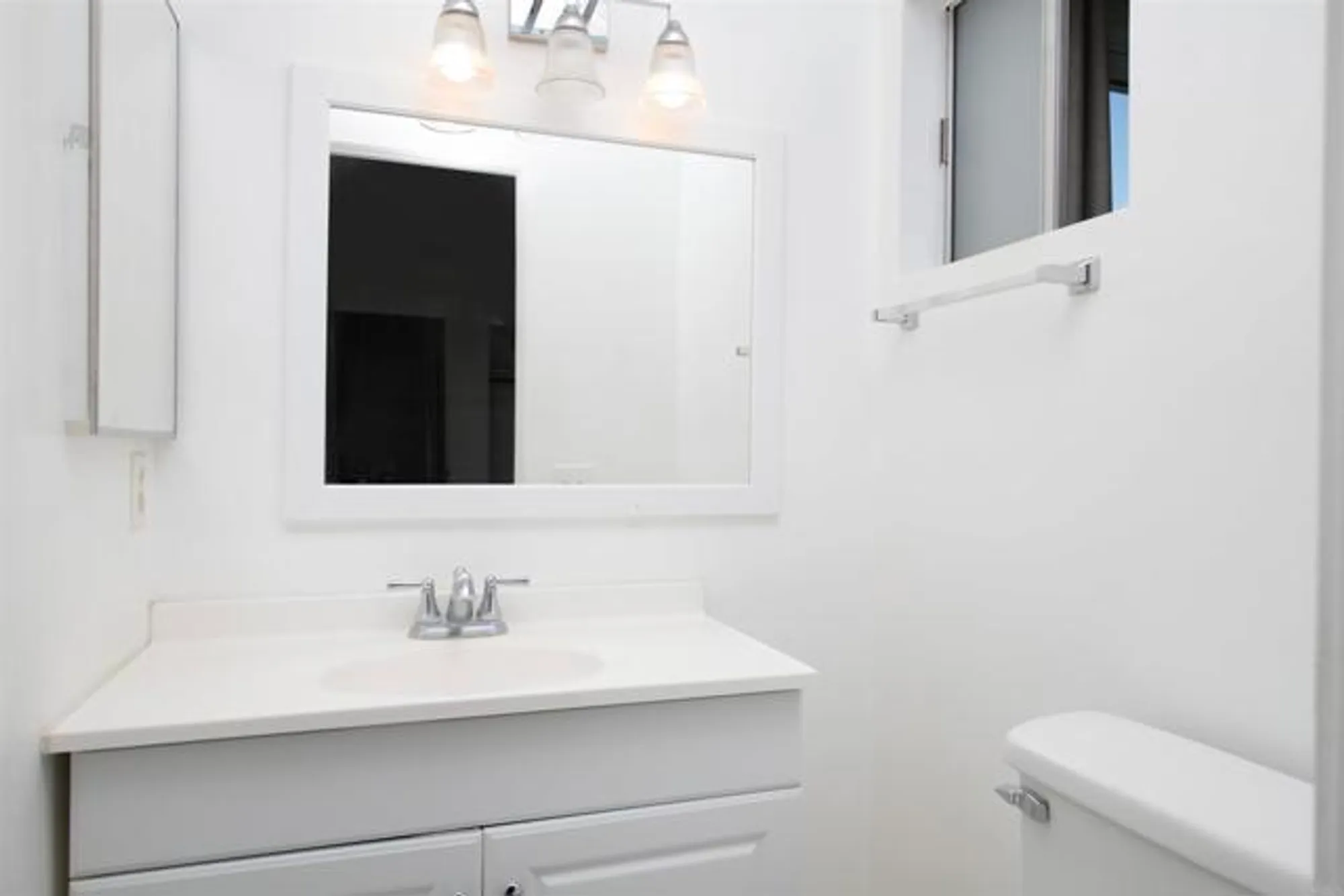 Property Slideshow image 16 of 30 | 3890 vista campana 78, Oceanside, CA, 92057