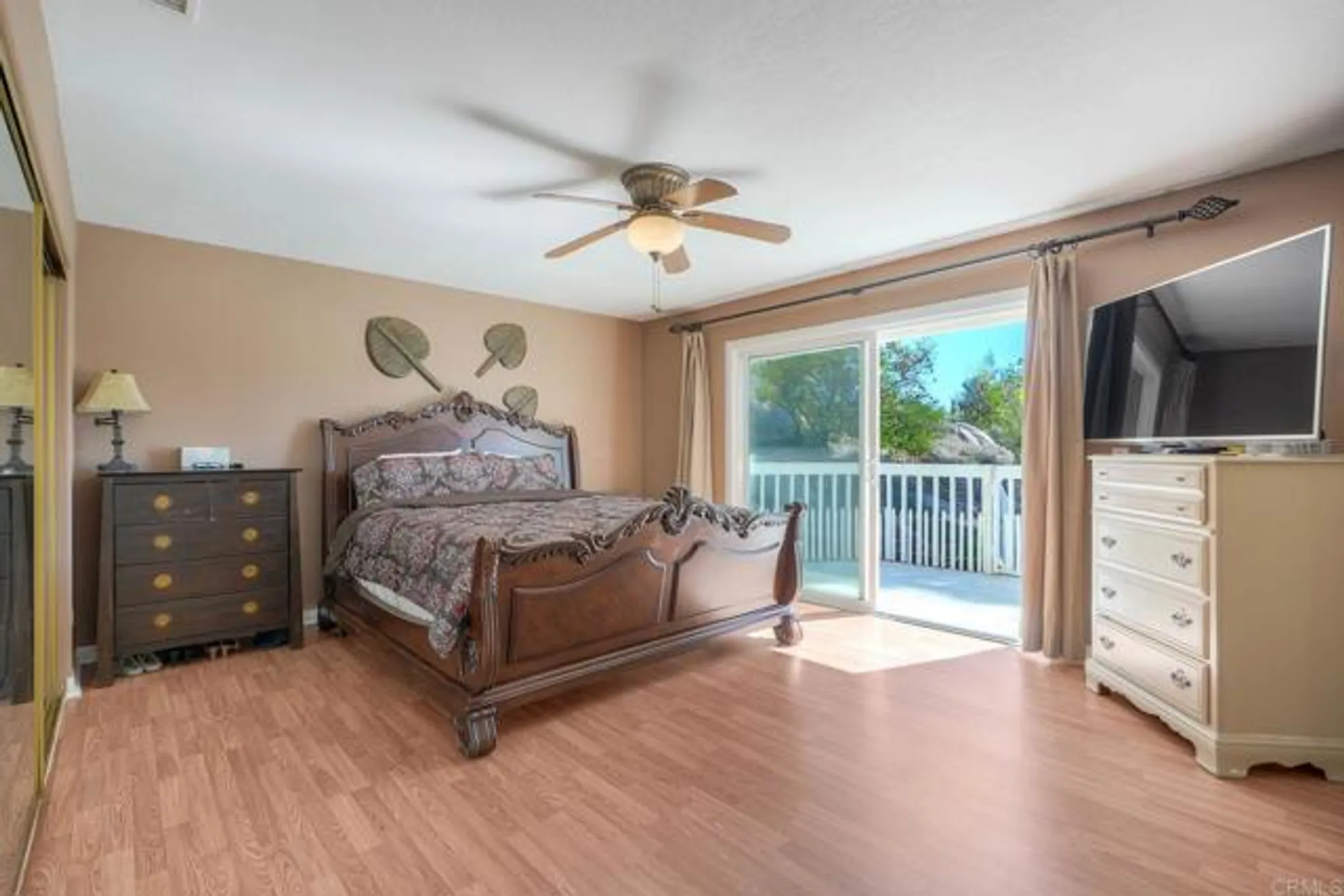Property Slideshow image 5 of 46 | 10629 meadow glen way, Escondido, CA, 92026