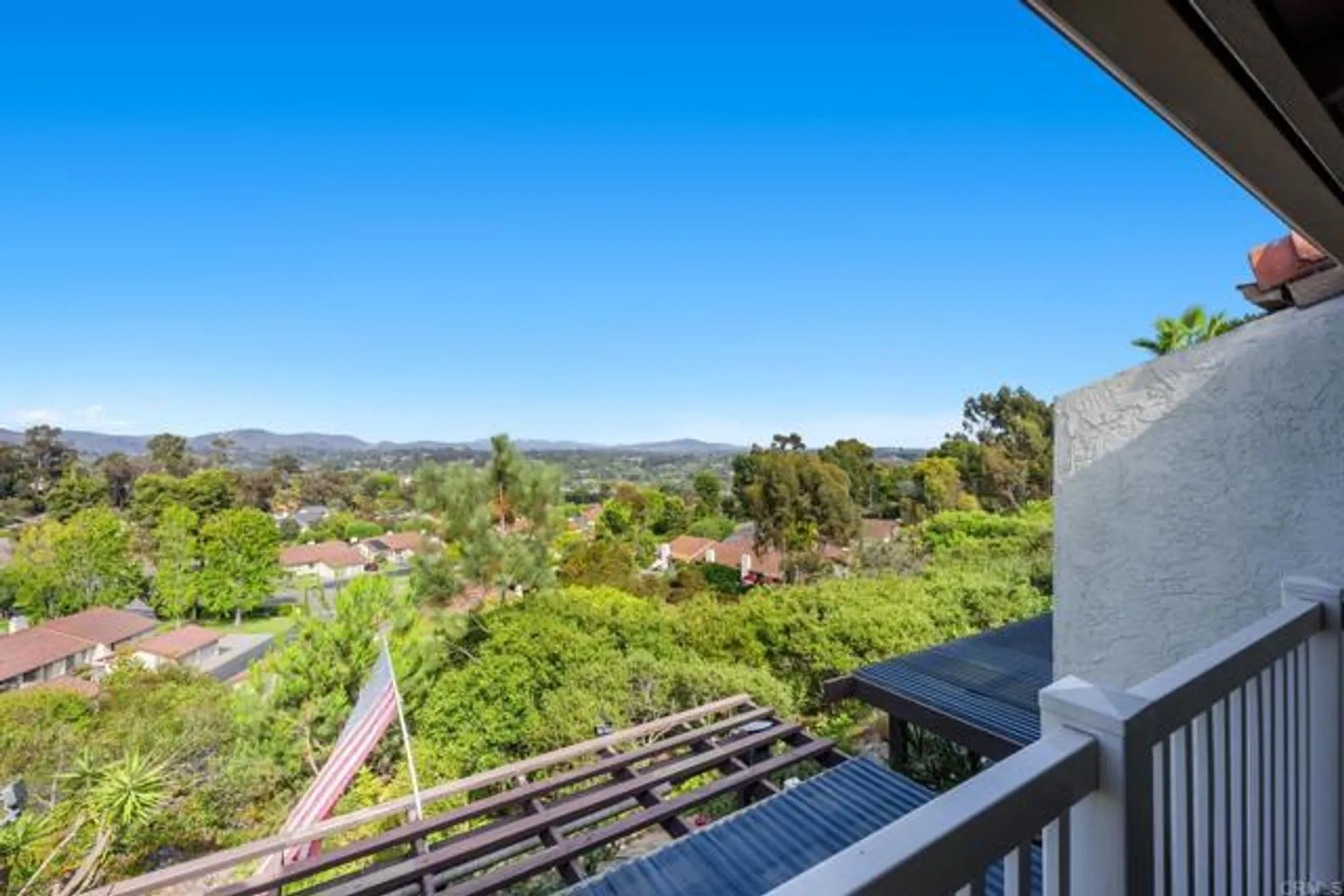 Property Slideshow image 4 of 40 | 1866 forestdale dr, Encinitas, CA, 92024