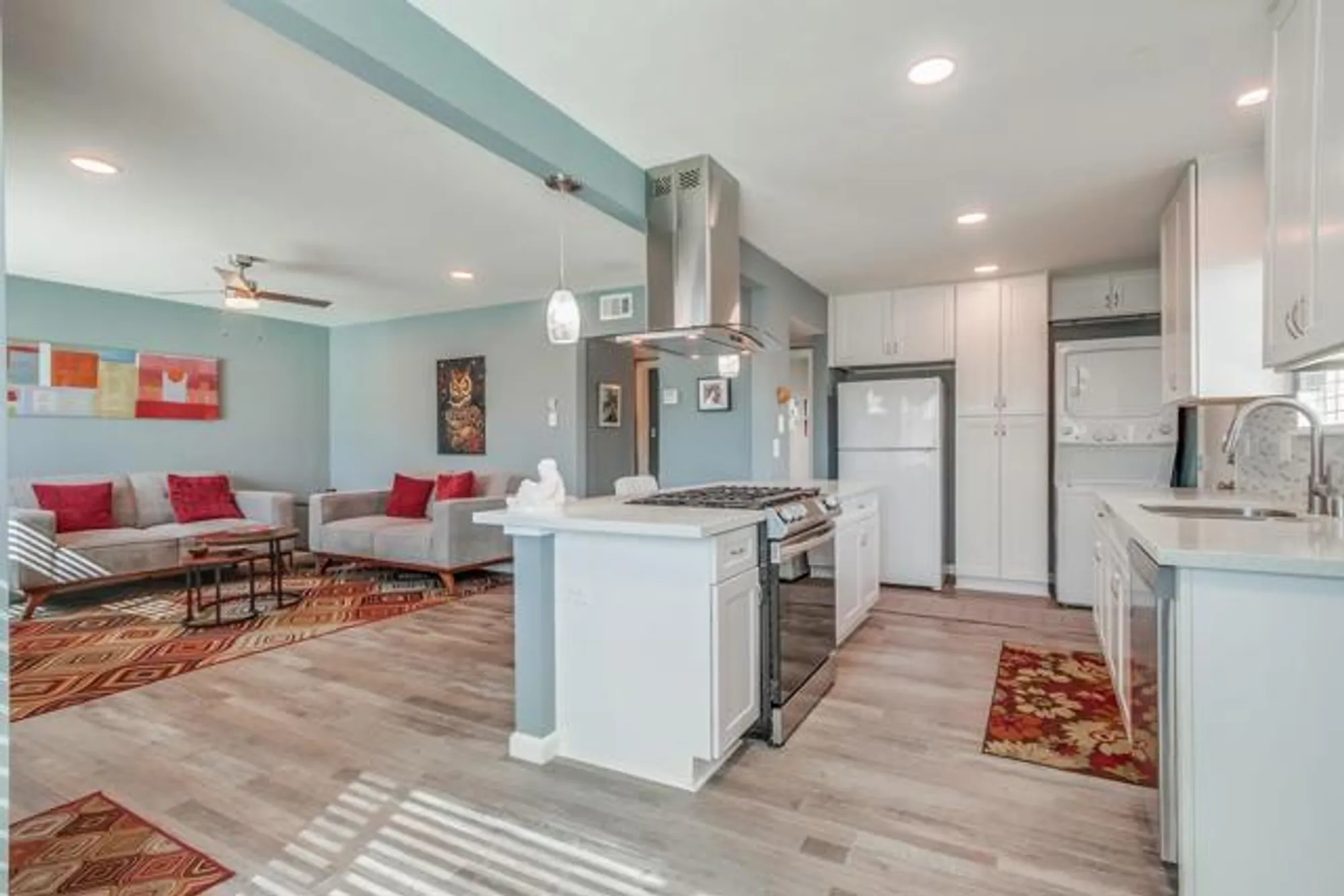 Property Slideshow image 10 of 32 | 3196 buena hills dr, Oceanside, CA, 92056
