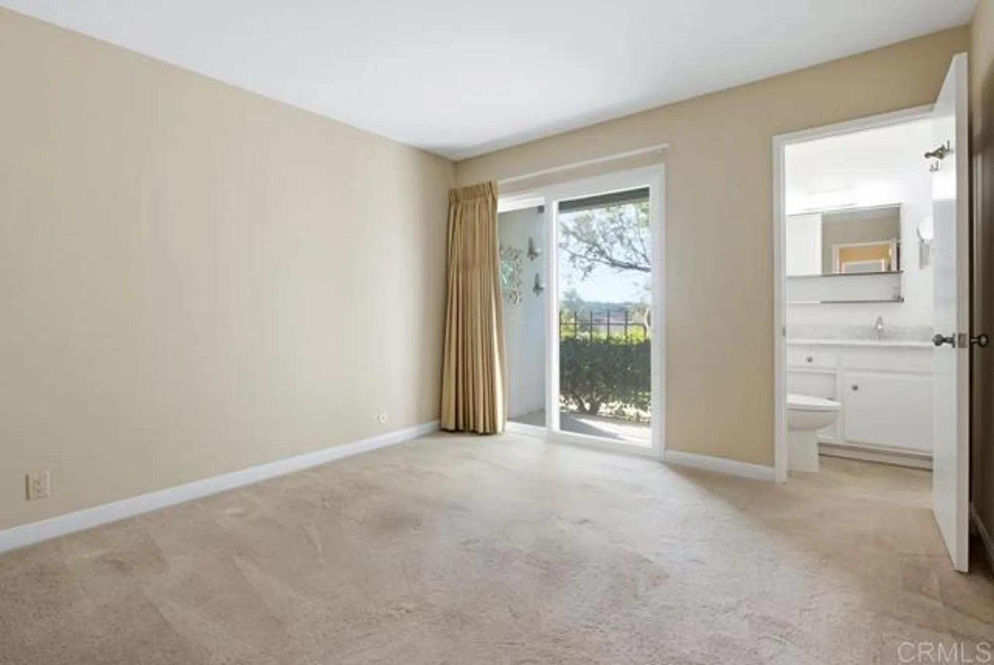 Property Slideshow image 16 of 38 | 3839 vista campana s unit 70, Oceanside, CA, 92057