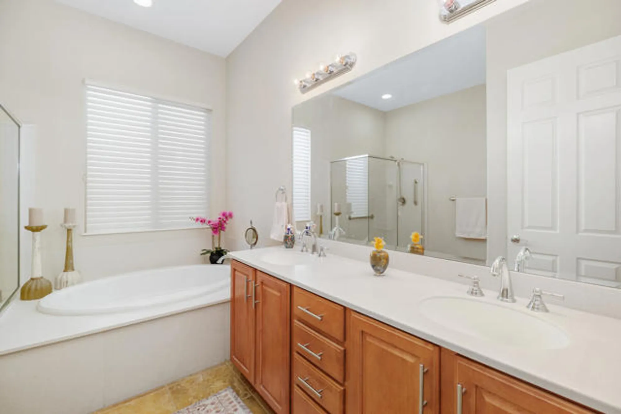 Property Slideshow image 23 of 29 | 40128 calle loma entrada, Indio, CA, 92203