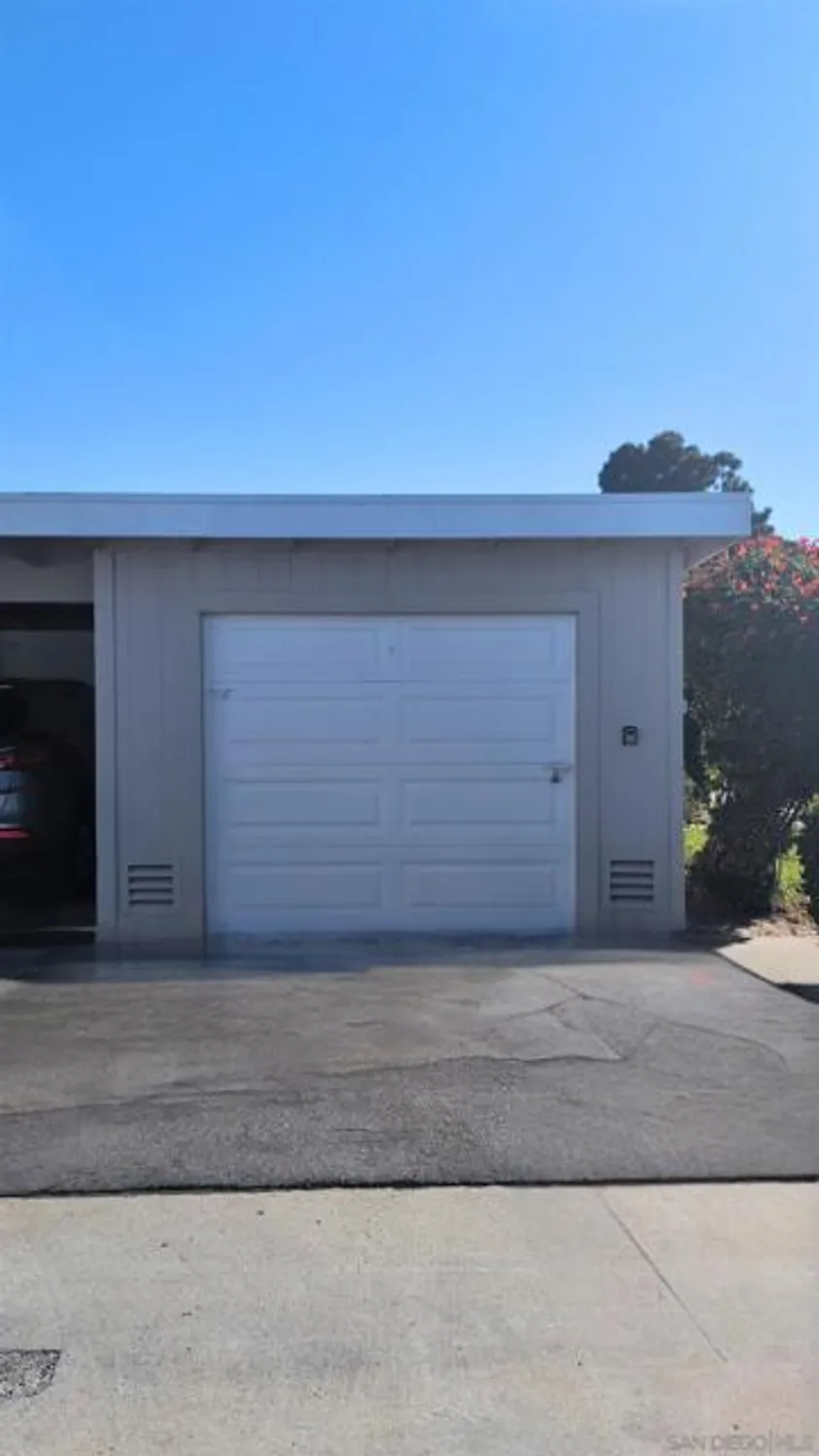 Property Slideshow image 18 of 20 | 3760 vista campana 48, Oceanside, CA, 92057