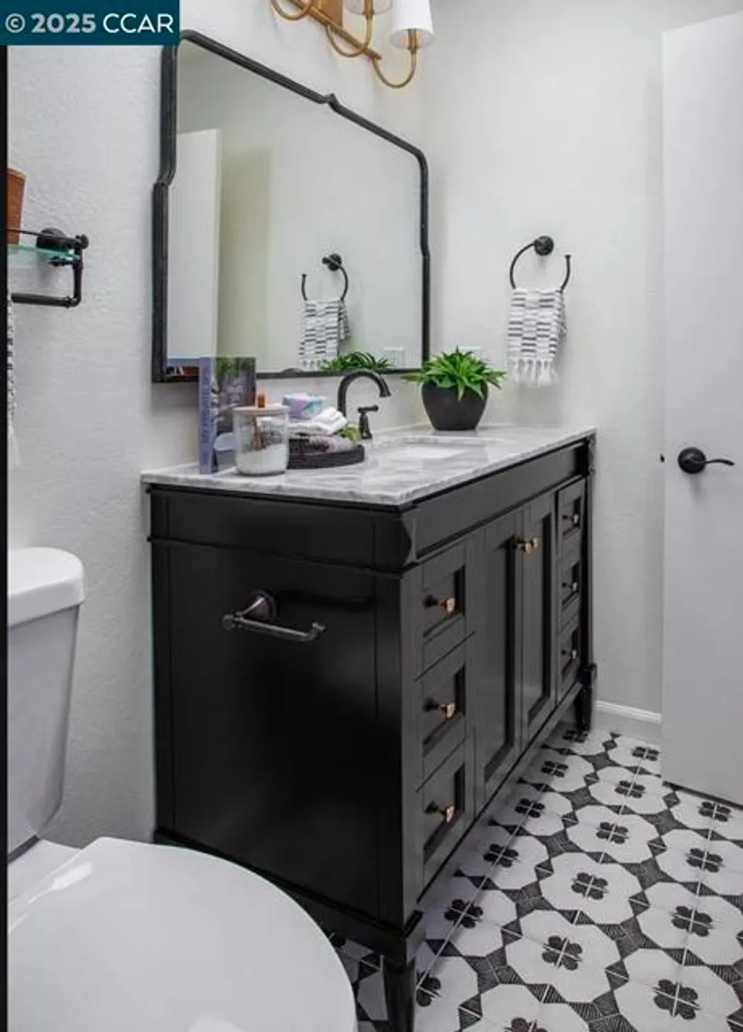 Property Slideshow image 27 of 46 | 1932 ptarmigan dr 3, Walnut Creek, CA, 94595